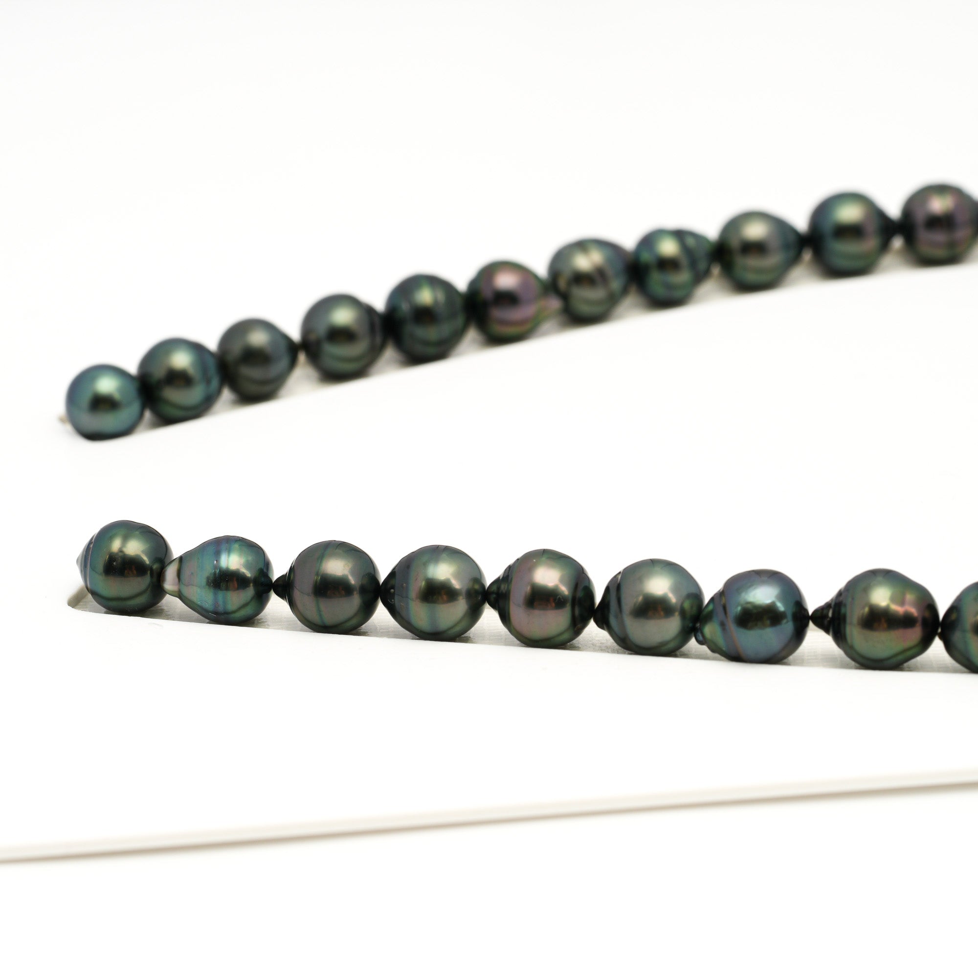 41pcs Dark Green 9-11mm - CL/SB AAA/AA Quality Tahitian Pearl Necklace NL1719 TH5
