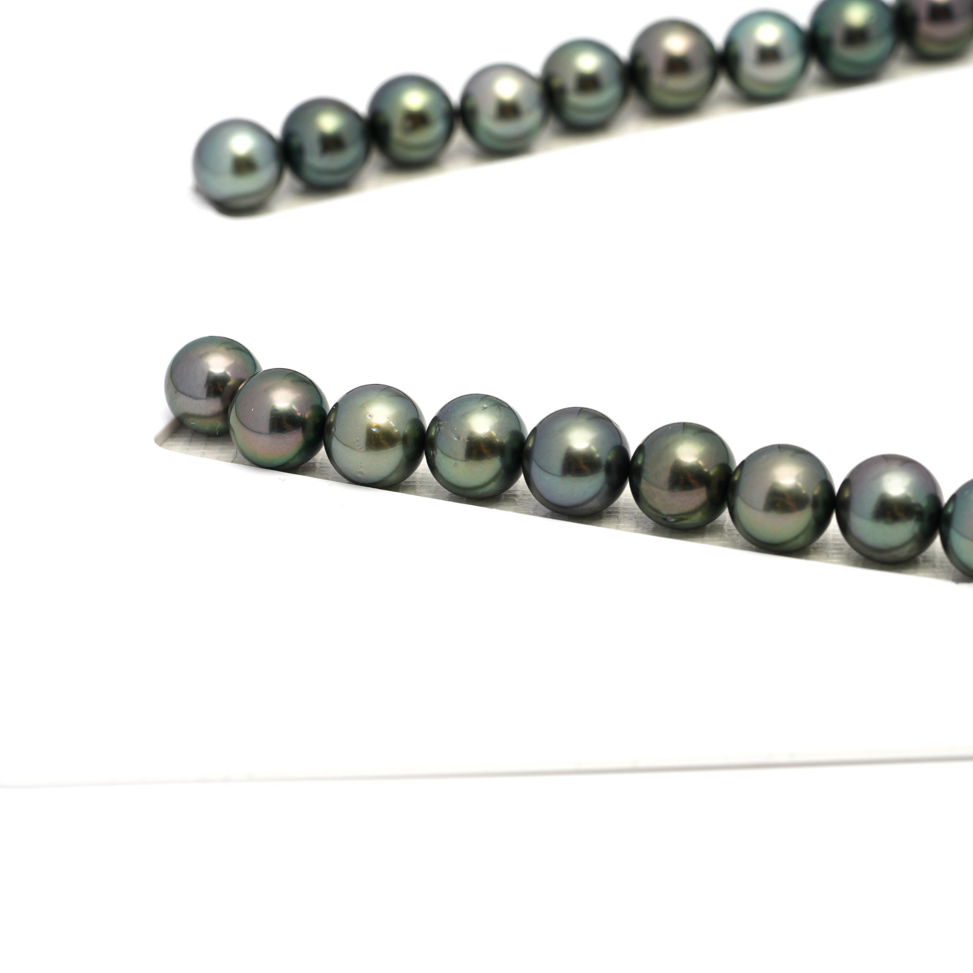 48pcs Green 9mm - RSR AAA/AA Quality Tahitian Pearl Necklace NL1649 THMIX2