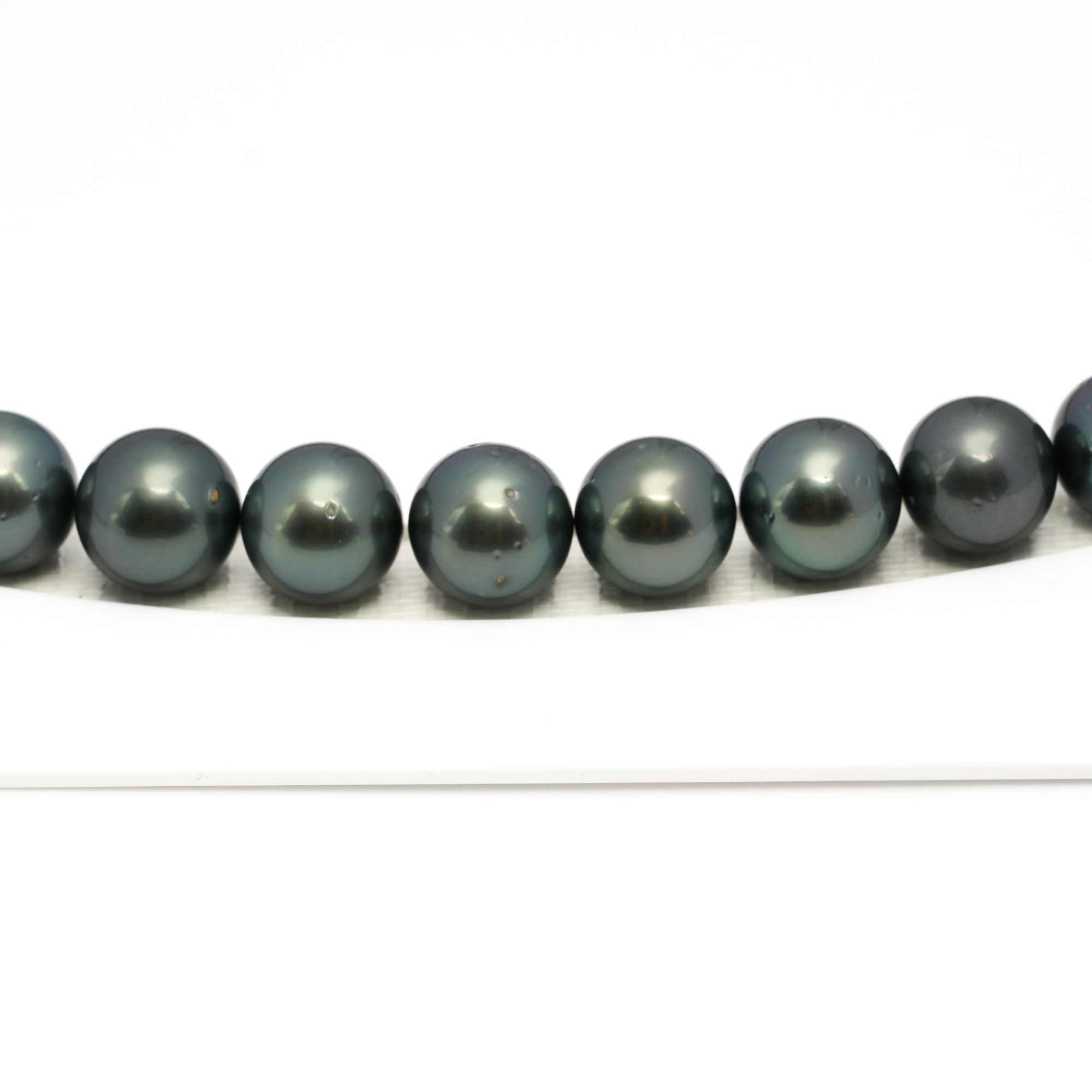 Tahitian Pearls CMWPEARLS