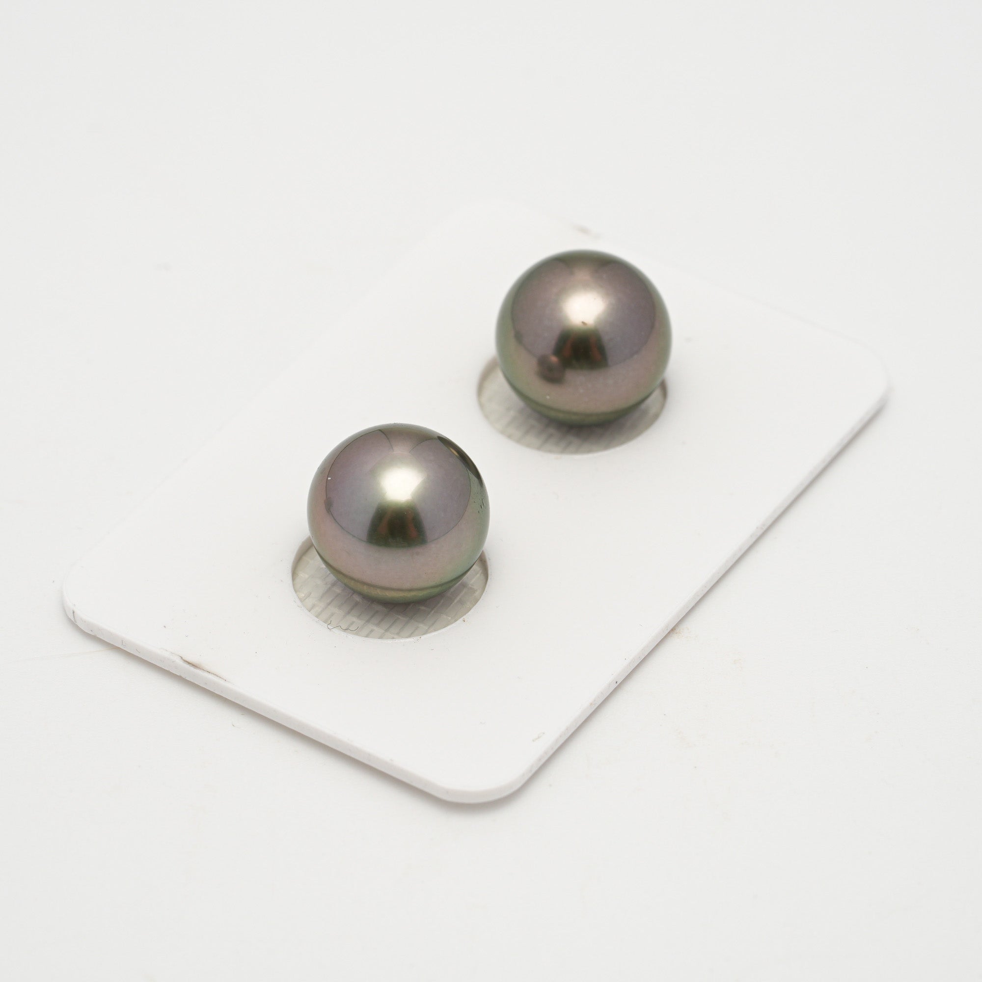 2pcs Olive Green 11.2-11.4mm - NR AAA Quality Tahitian Pearl Pair ER1622 OR11