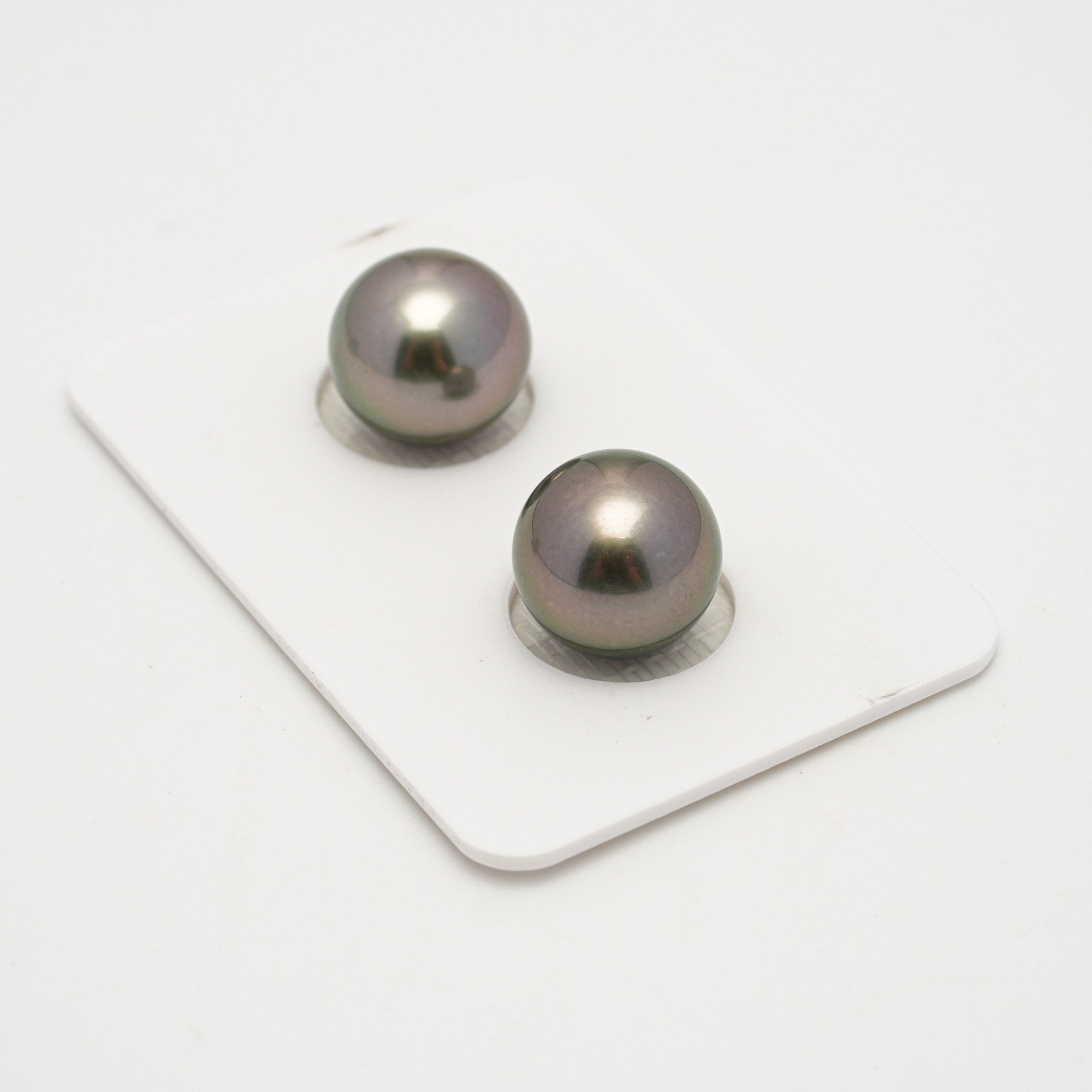 2pcs Olive Green 11.2-11.4mm - NR AAA Quality Tahitian Pearl Pair ER1622 OR11