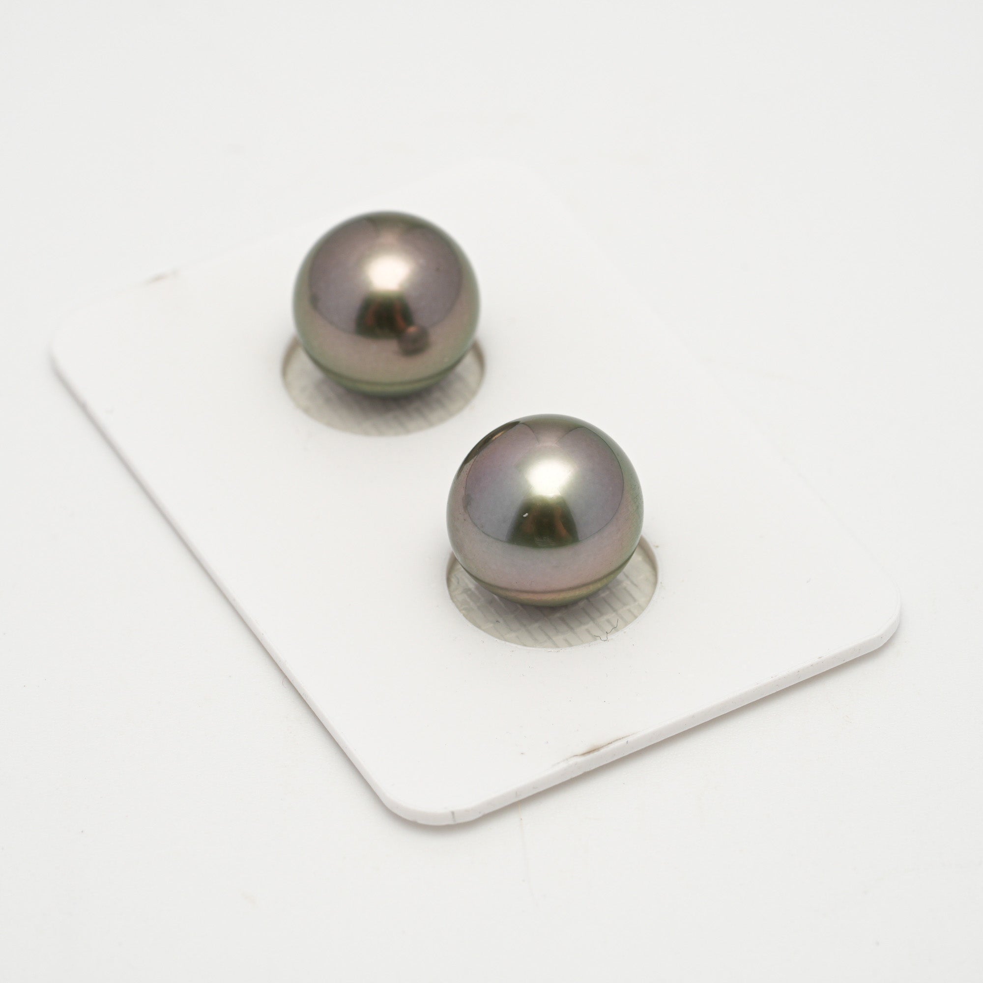 2pcs Olive Green 11.2-11.4mm - NR AAA Quality Tahitian Pearl Pair ER1622 OR11