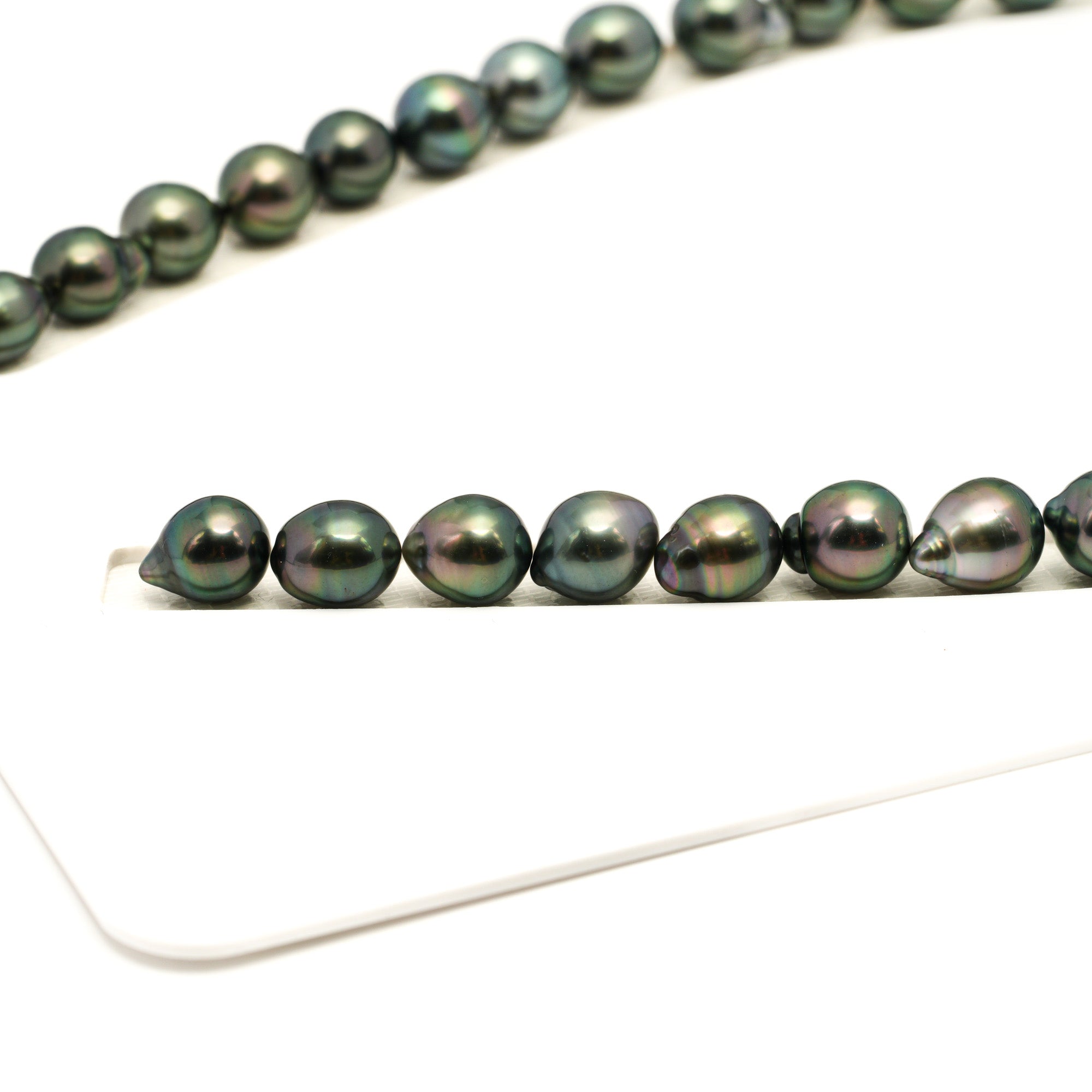 37pcs Green 8-11mm - SB AAA/TOP Quality Tahitian Pearl Necklace NL1786 LP2