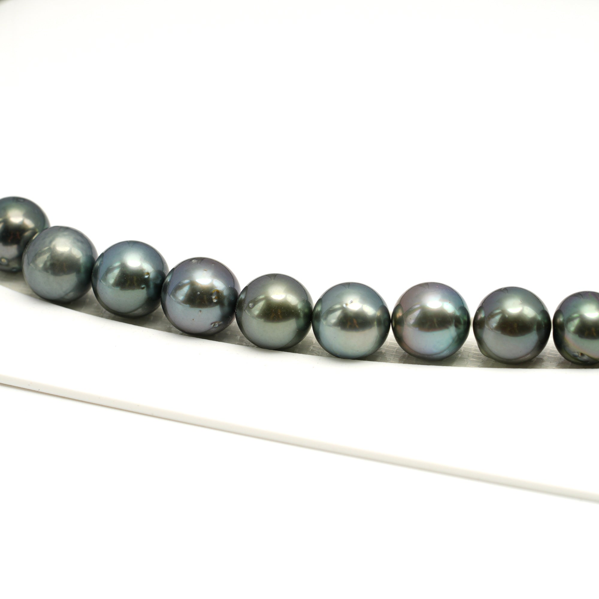 Tahitian Pearls CMWPEARLS