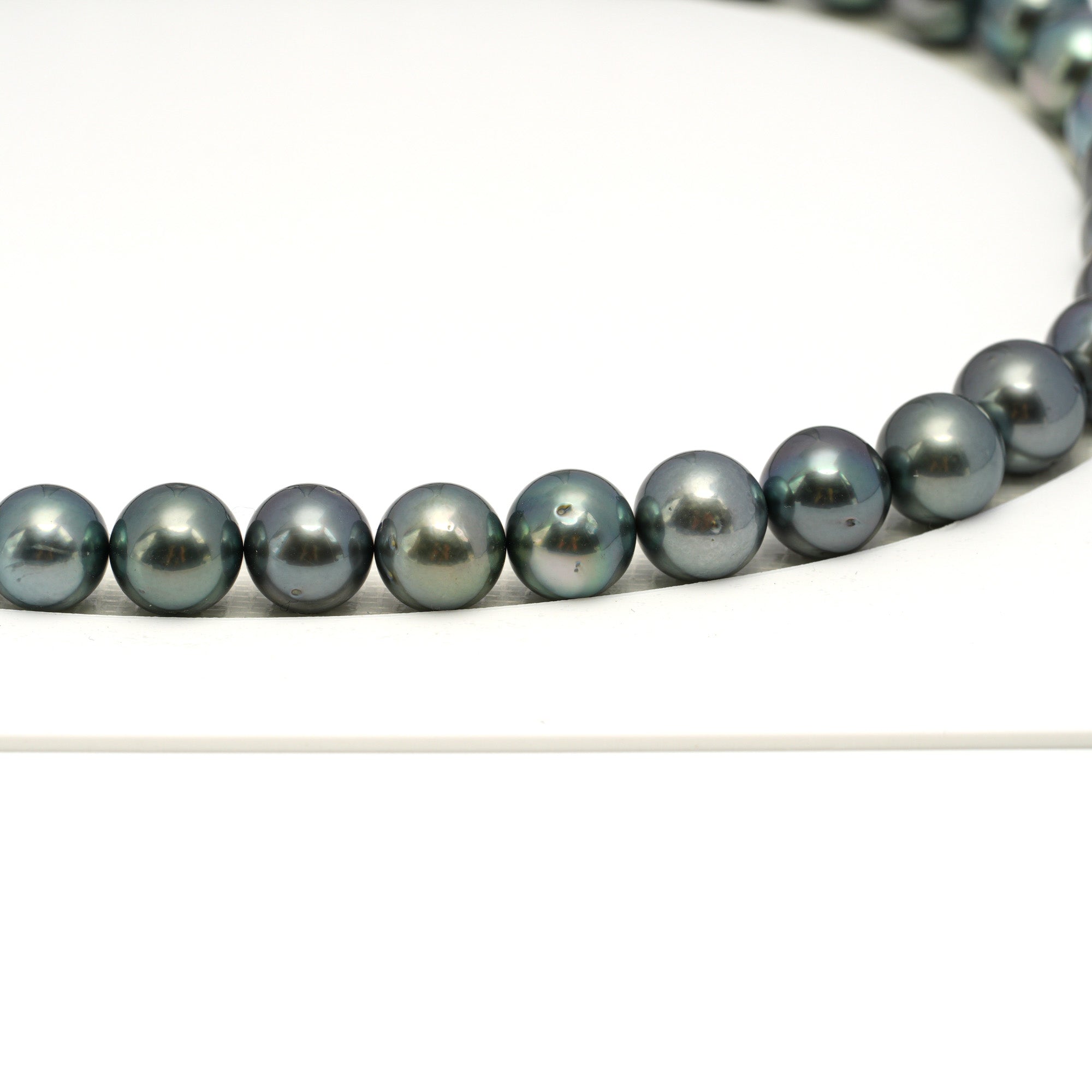 Tahitian Pearls CMWPEARLS