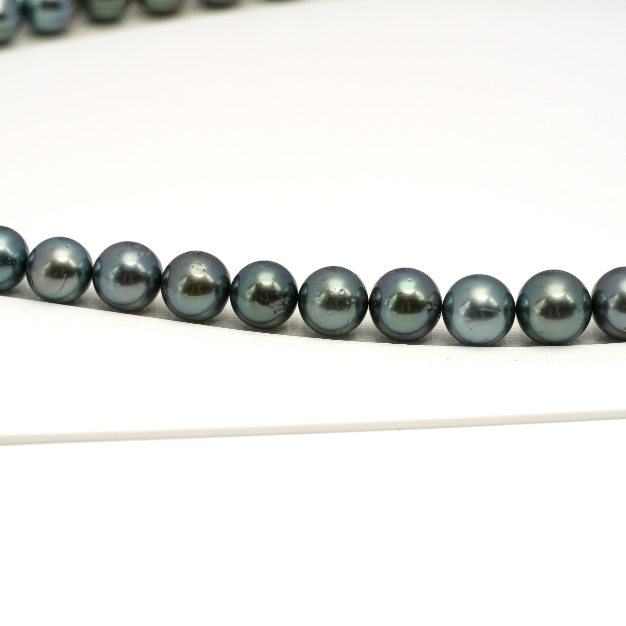 Tahitian Pearls CMWPEARLS