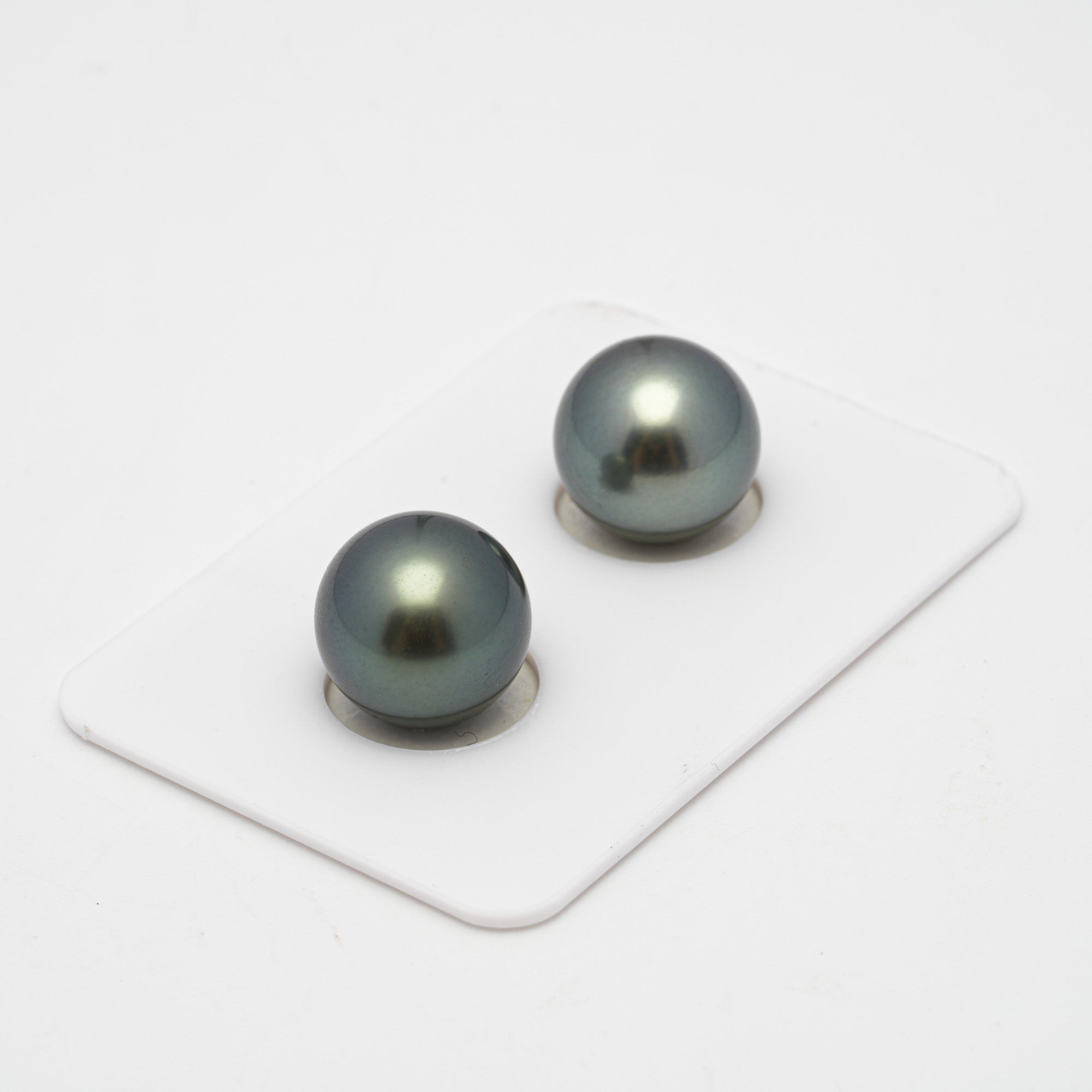 2pcs Green 12-12.2mm - RSR AAA/AA Quality Tahitian Pearl Pair ER1440 A89