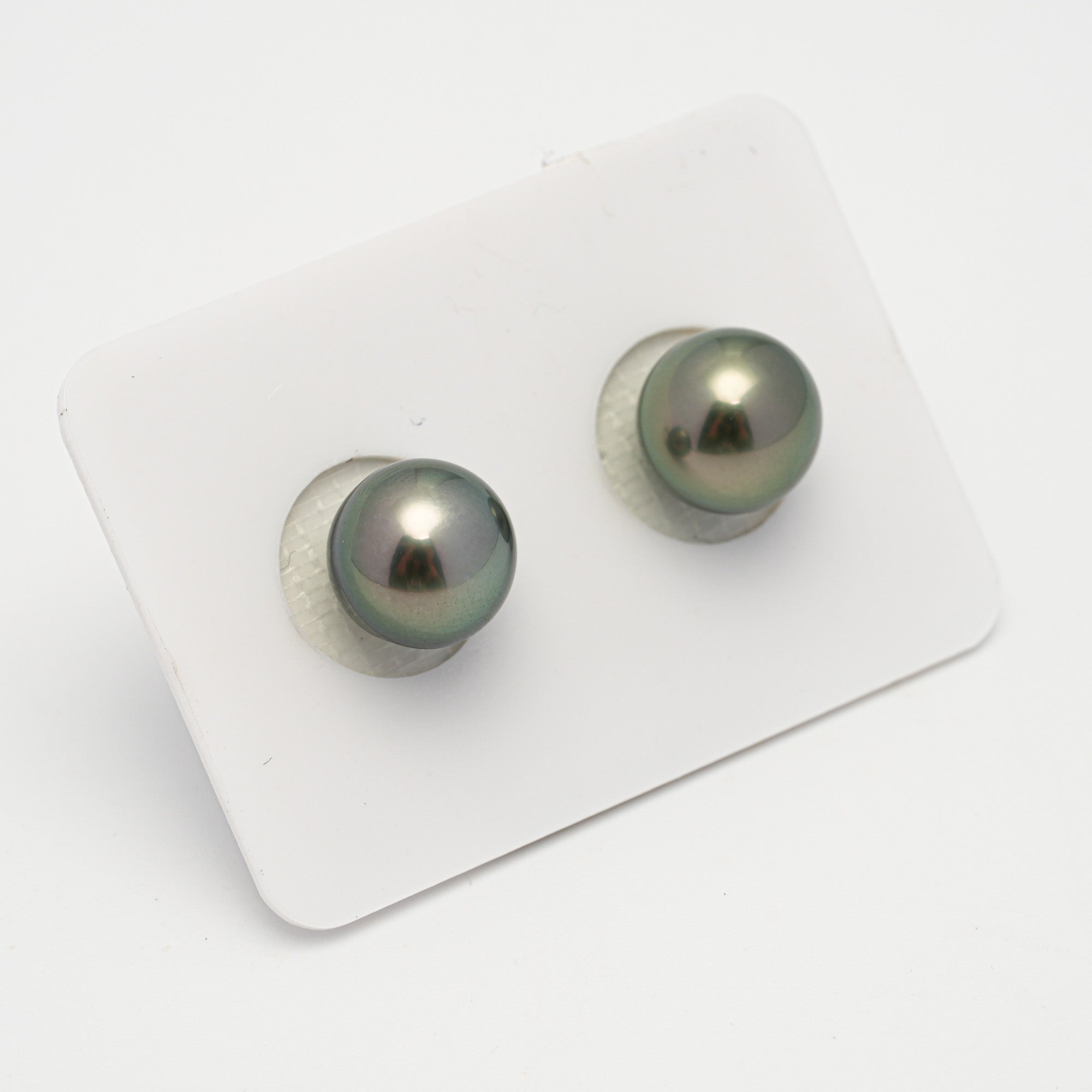 2pcs Green 10.2-10.3mm - NR AAA Quality Tahitian Pearl Pair ER1628 OR11