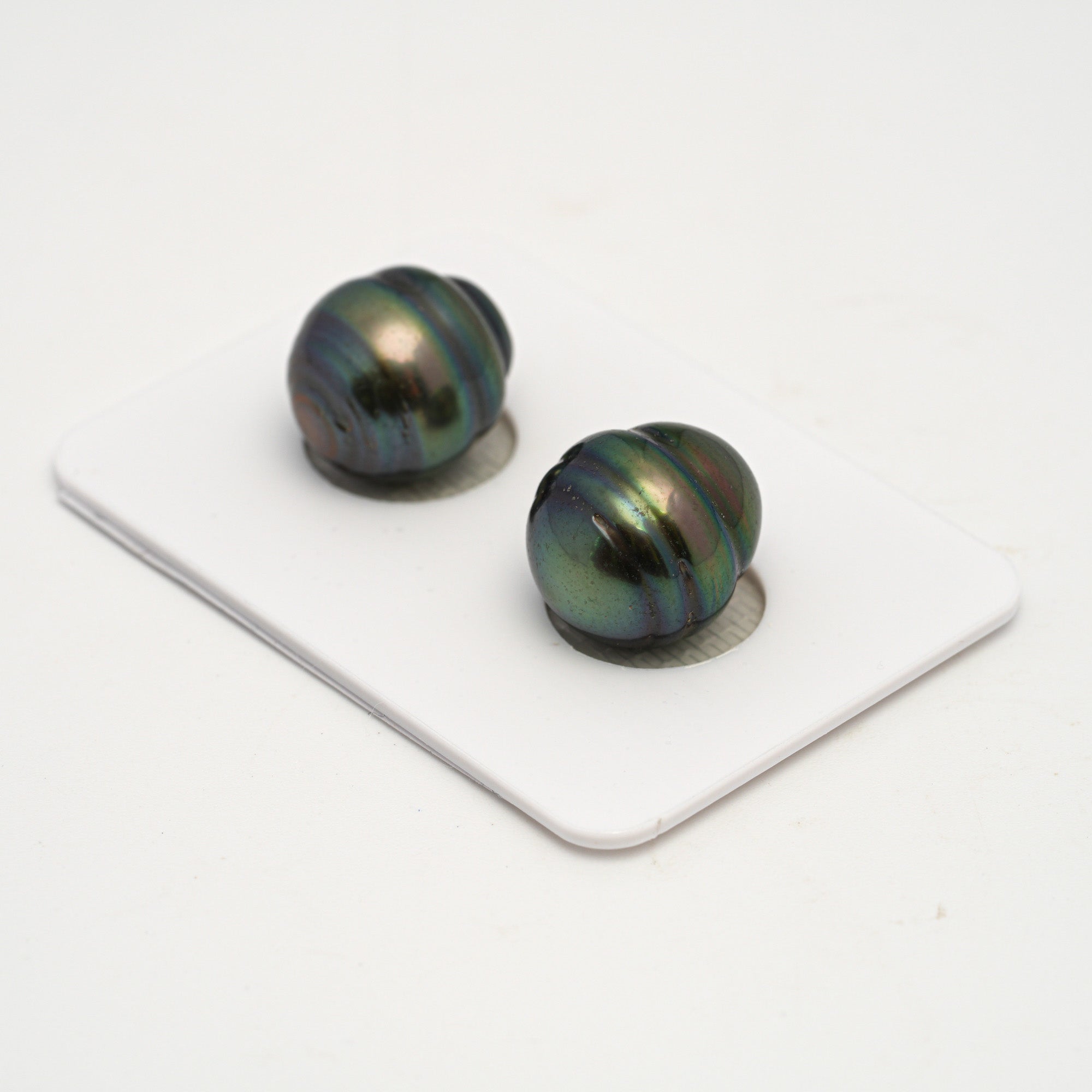 2pcs "High Luster" Green 12.2-12.4mm - CL AAA/AA Quality Tahitian Pearl Pair ER1719 CMP9