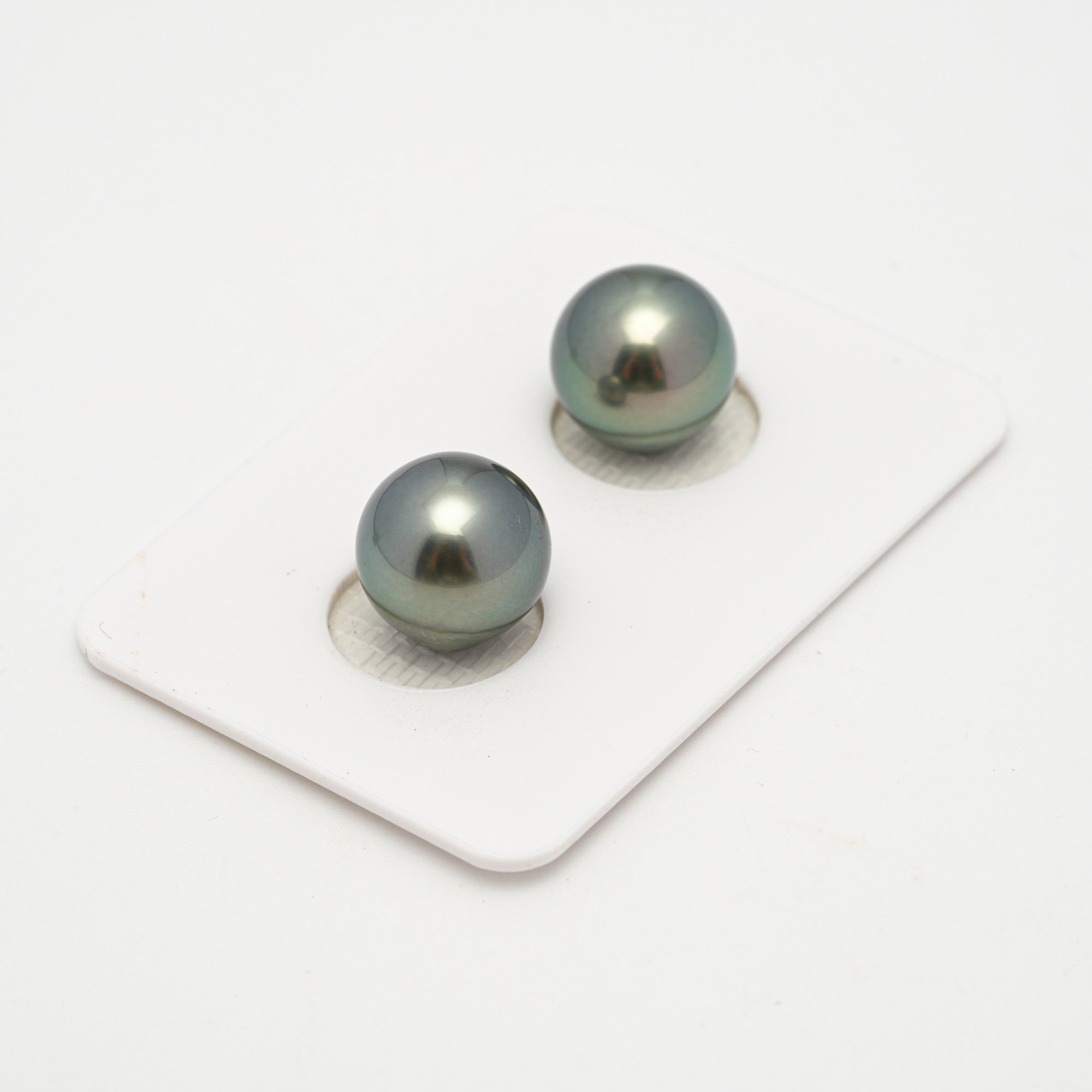 Tahitian Pearls CMWPEARLS