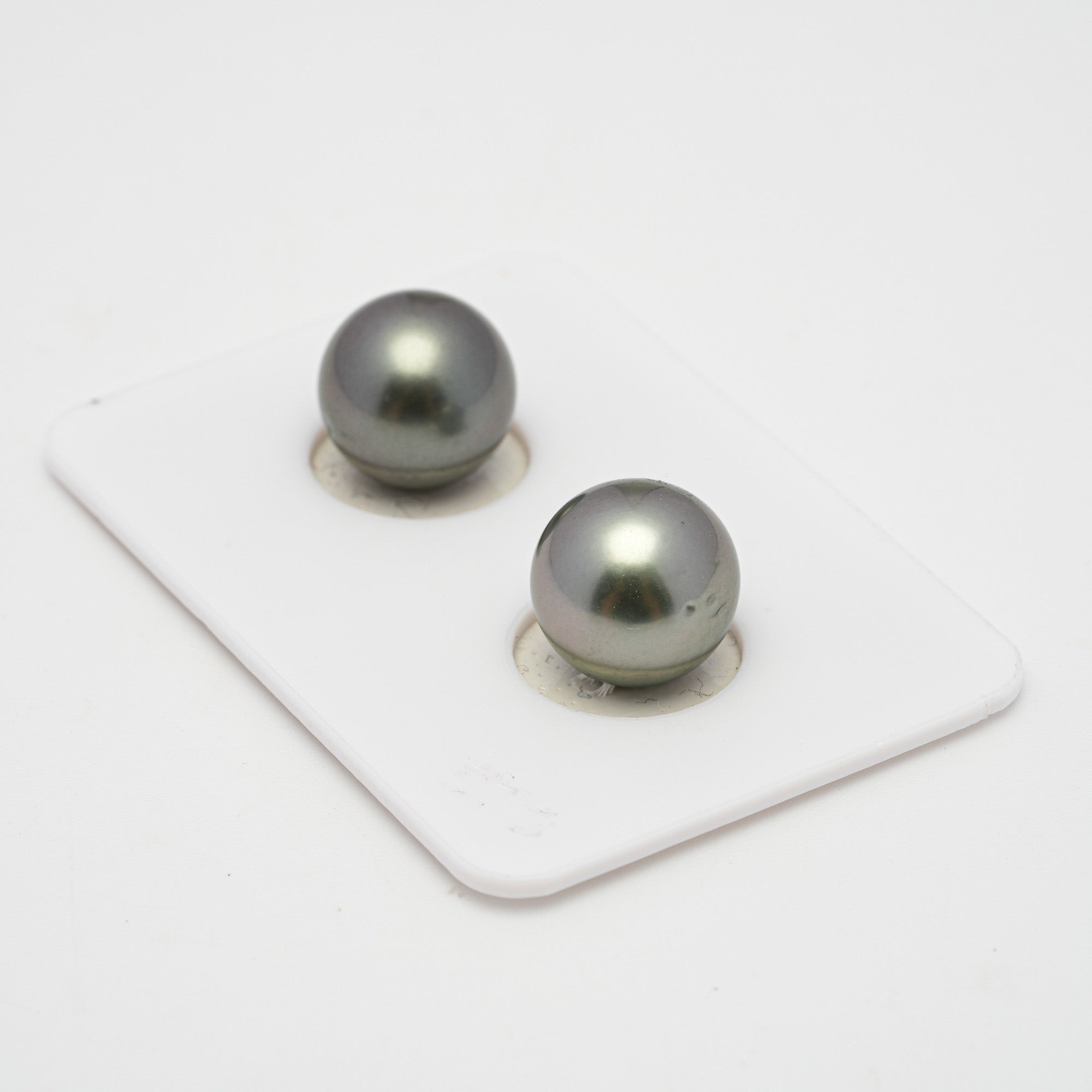 Tahitian Pearls CMWPEARLS