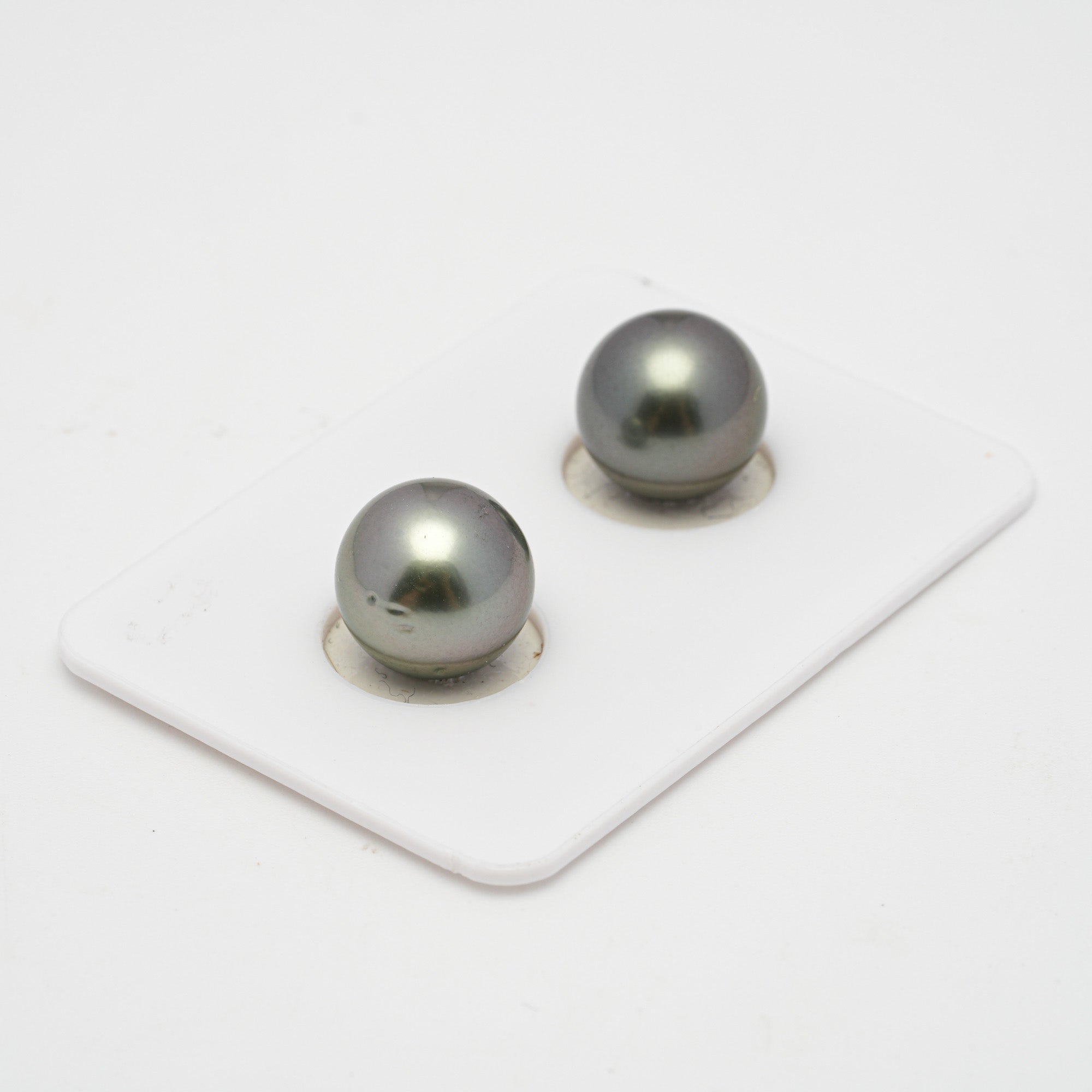 Tahitian Pearls CMWPEARLS