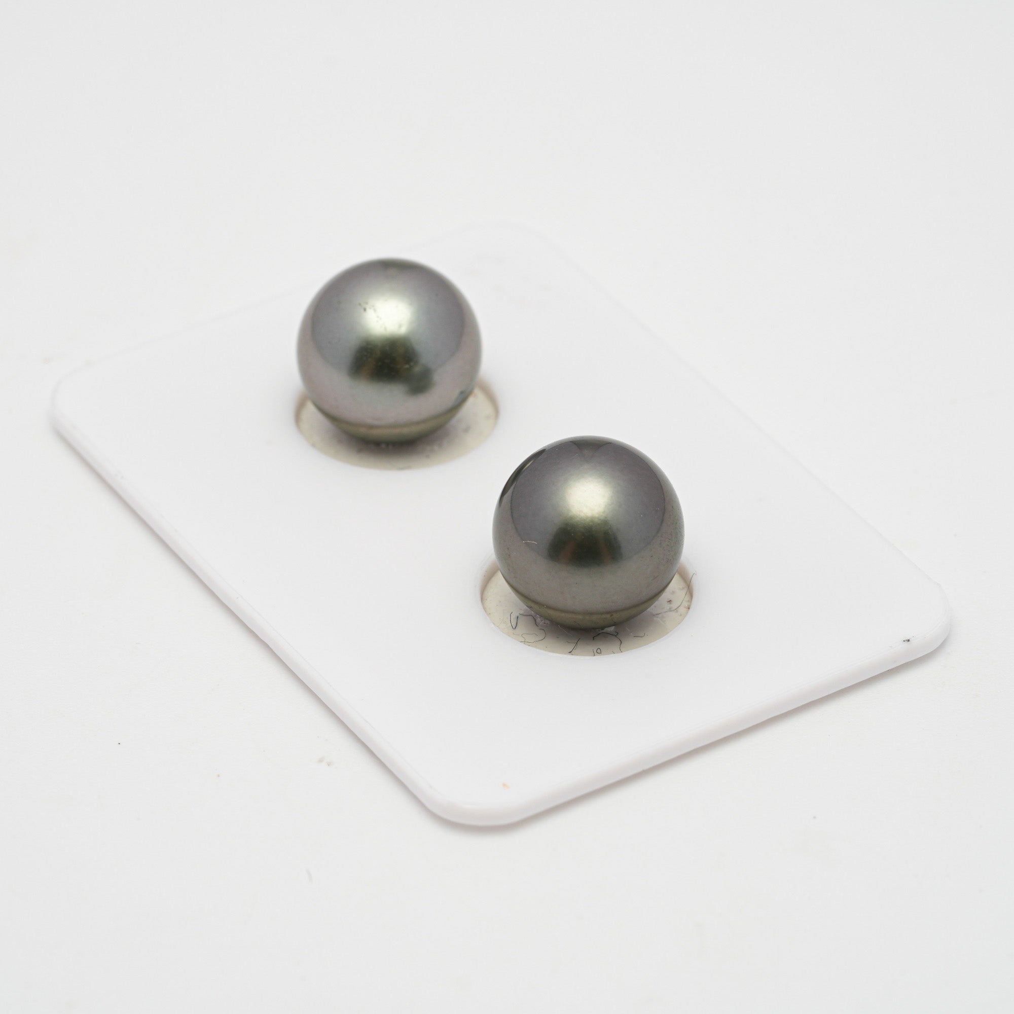 Tahitian Pearls CMWPEARLS