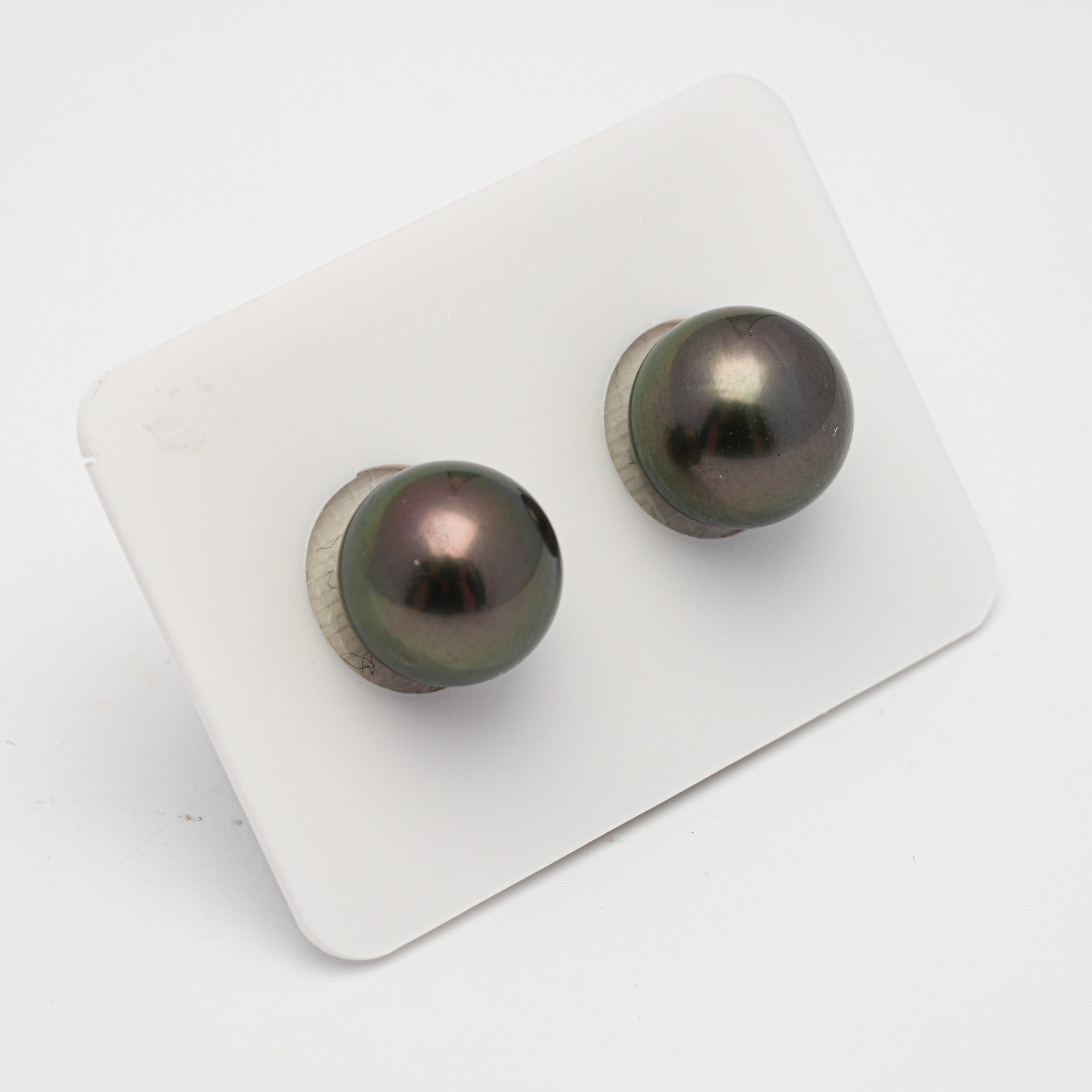 Tahitian Pearls CMWPEARLS