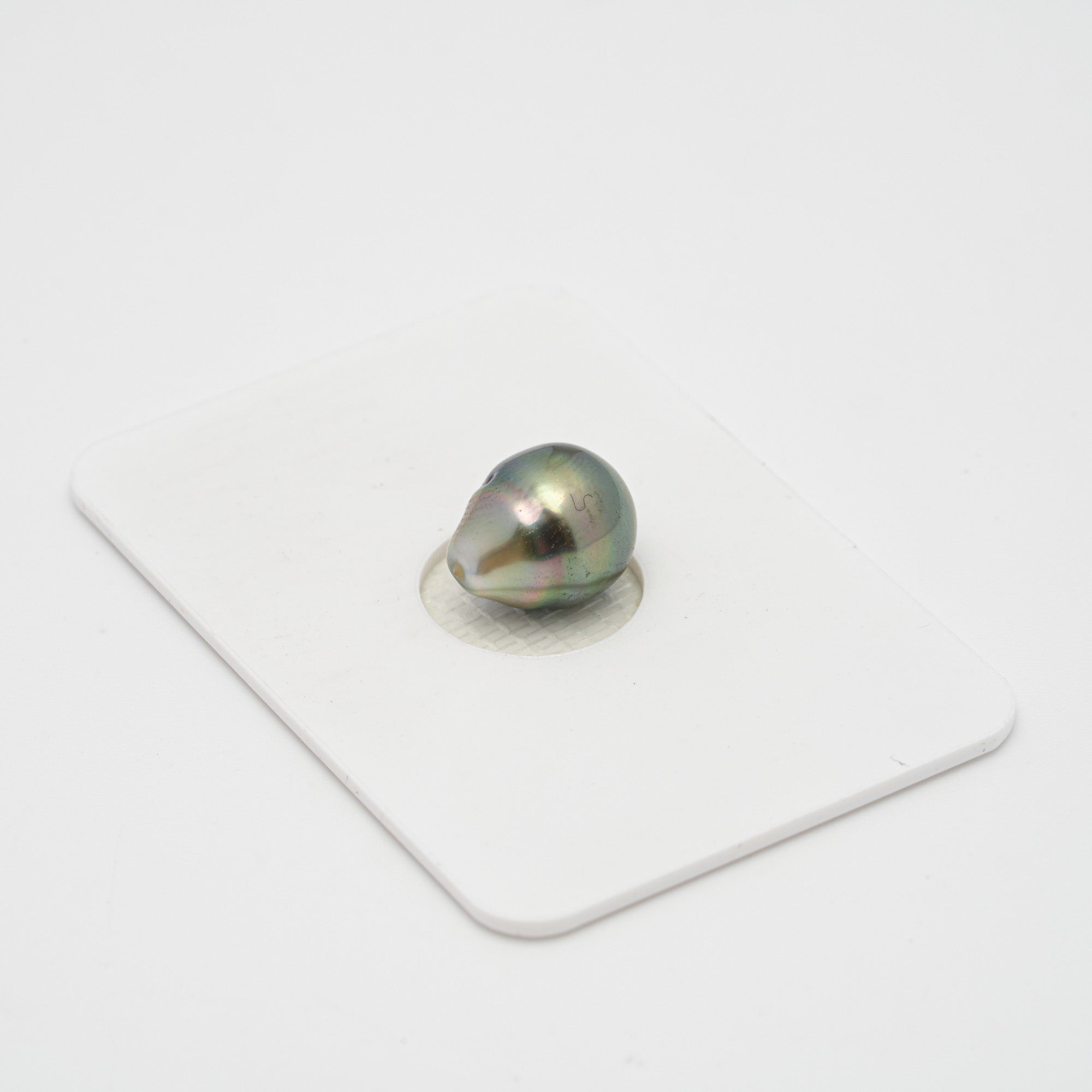 1pcs "High Luster" Light Green 8.9mm - CL/SB AAA/AA Quality Tahitian Pearl Single LP1718 OR9