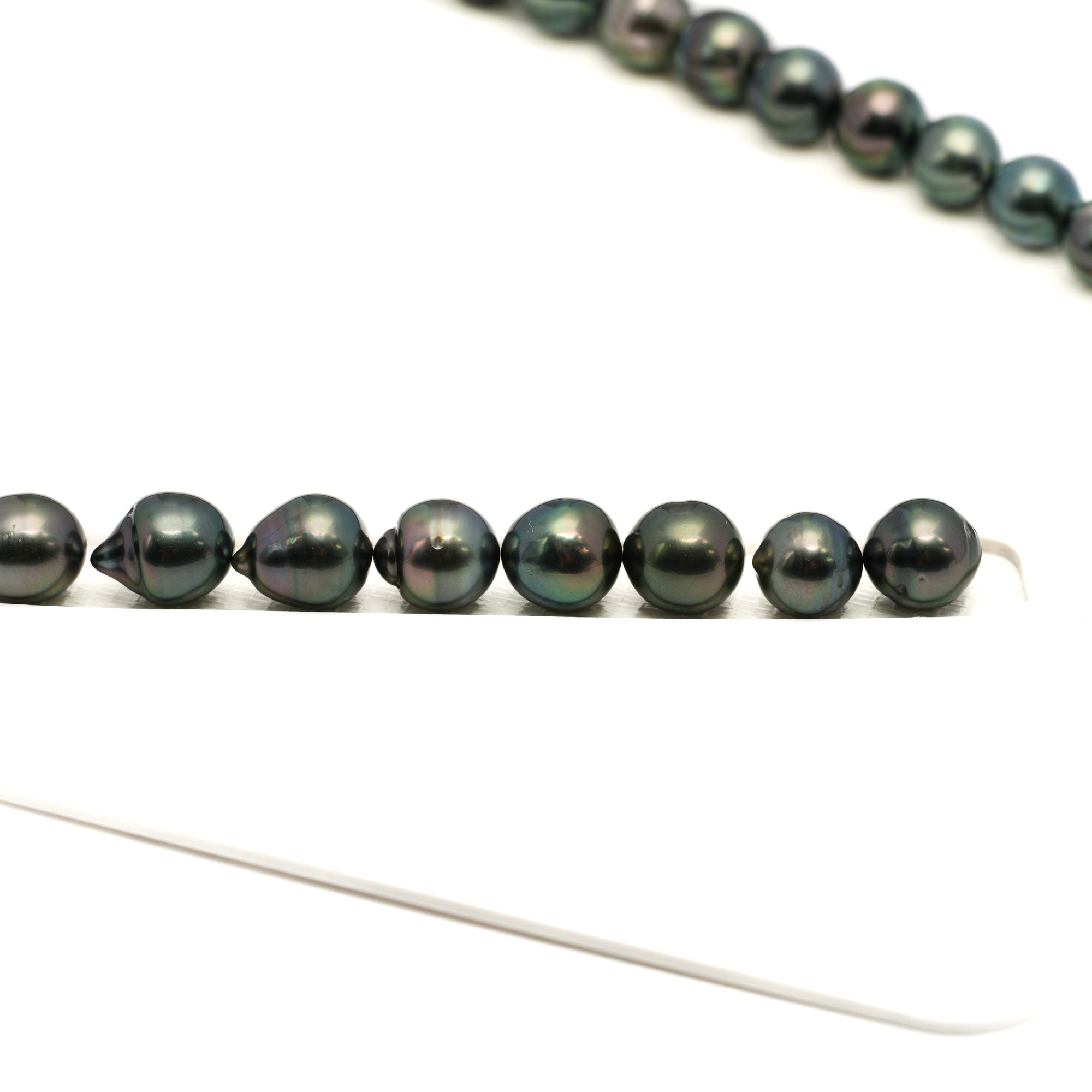 43pcs Green 8-10mm - CL/SB AAA/AA Quality Tahitian Pearl Necklace NL1776 LP1