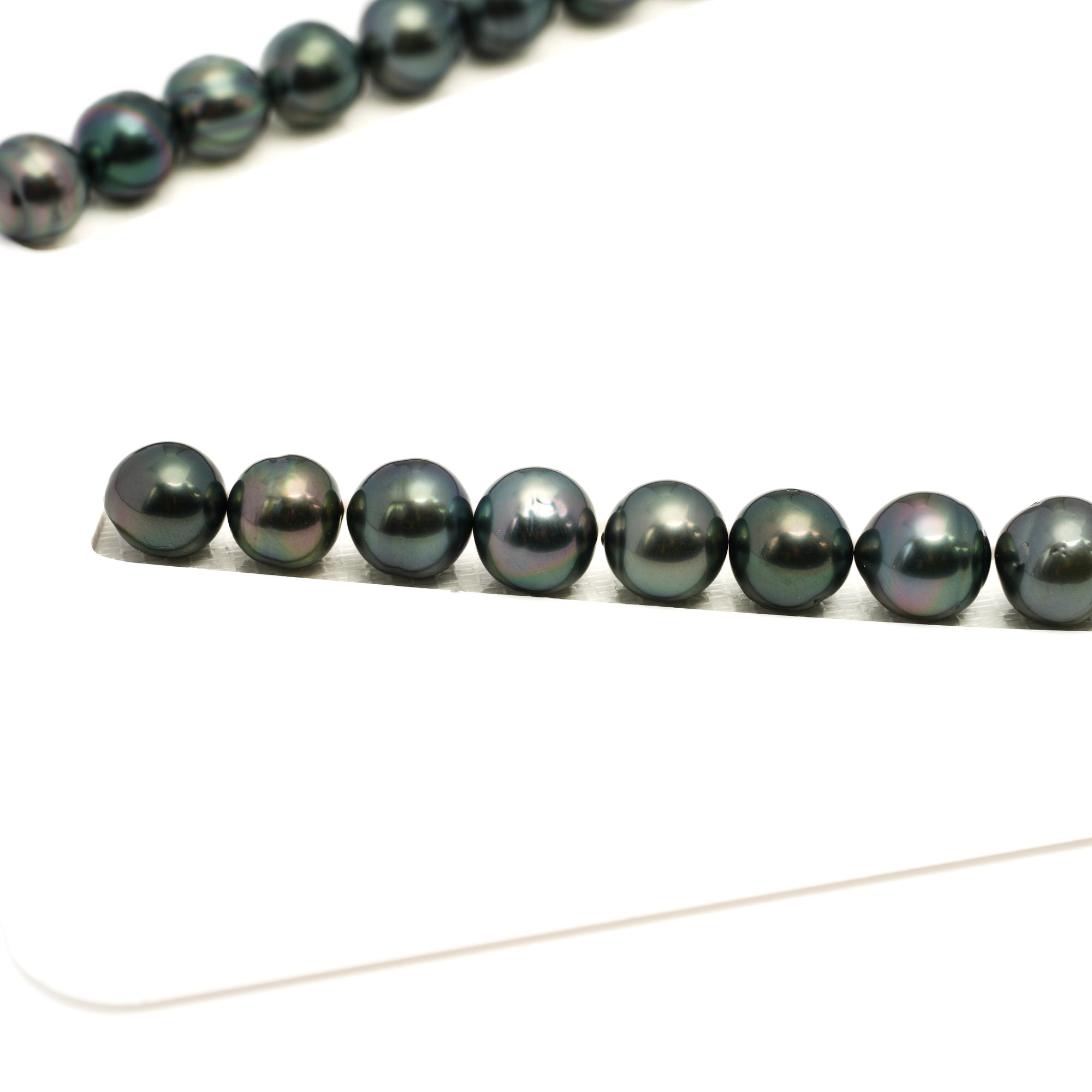 40pcs Green 9-11mm - CL/SB AAA/AA Quality Tahitian Pearl Necklace NL1777 LP1