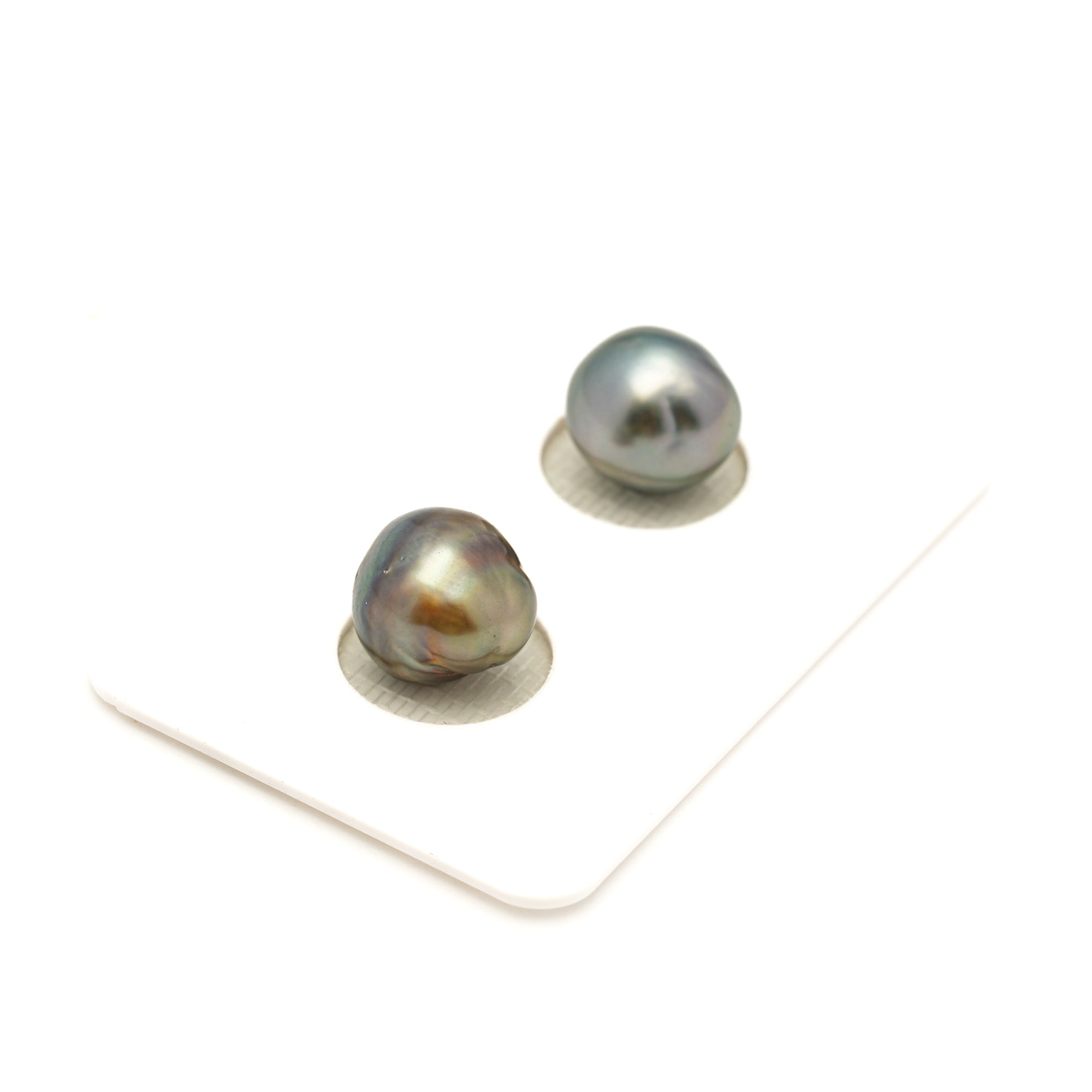 2pcs "Mid Luster" Green 10-10.1mm - BQ AAA Quality Tahitian Pearl Pair ER1949 LP4