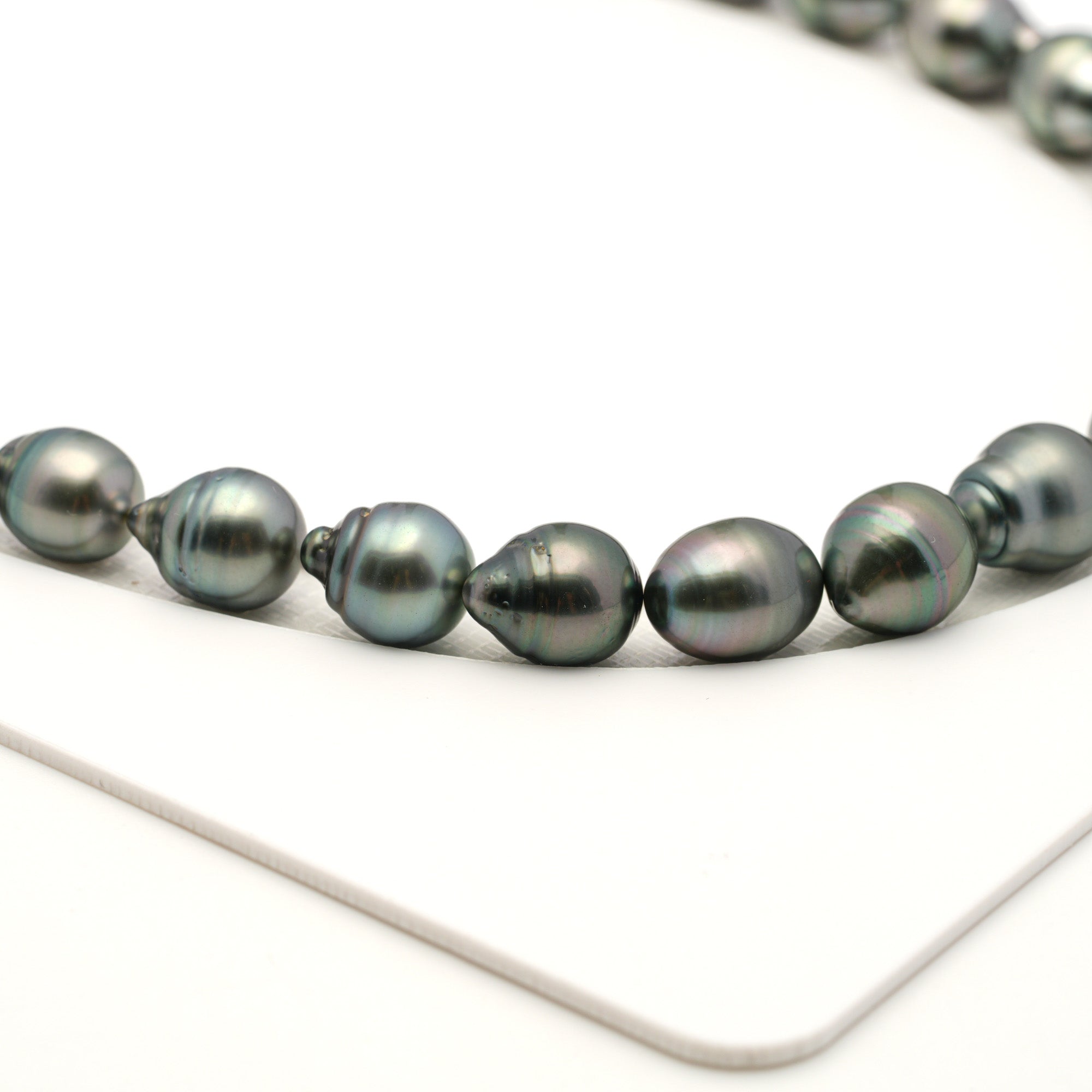 35pcs Light Green 8-11mm - SB/CL AAA Quality Tahitian Pearl Necklace NL1793 LP4