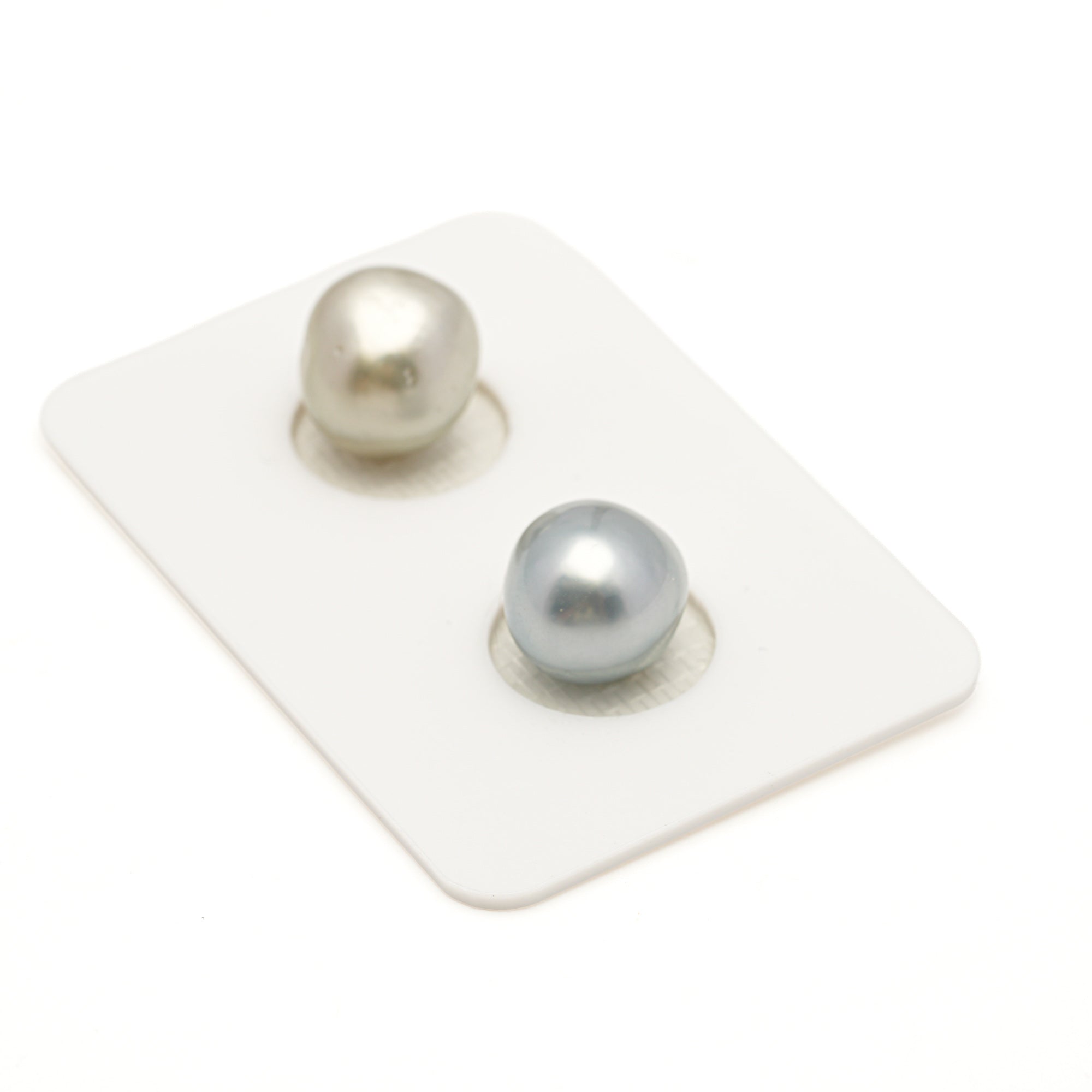 2pcs Silver Light 9.9-10.1mm - BQ AAA Quality Tahitian Pearl Pair ER1979 LP3