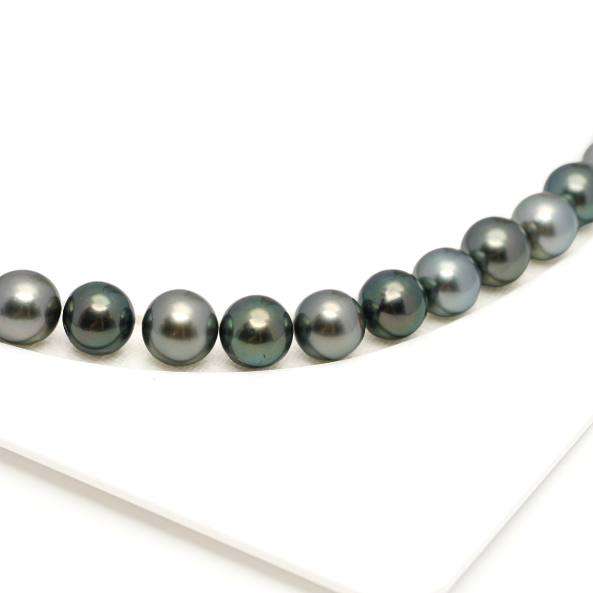 48pcs Green 8-9mm - SR/NR AAA/AA Quality Tahitian Pearl Necklace NL1801 LP5