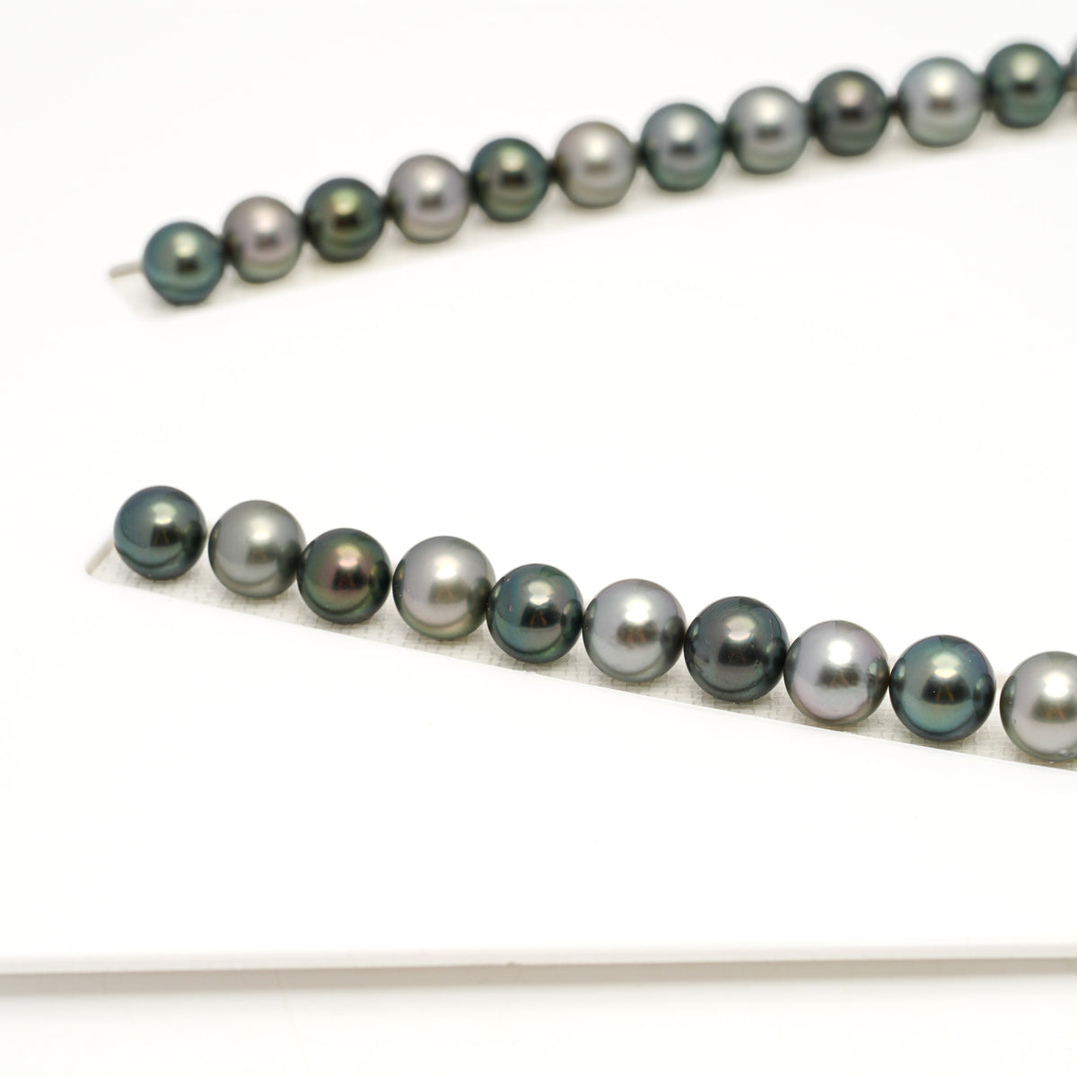 48pcs Green 8-9mm - SR/NR AAA/AA Quality Tahitian Pearl Necklace NL1801 LP5