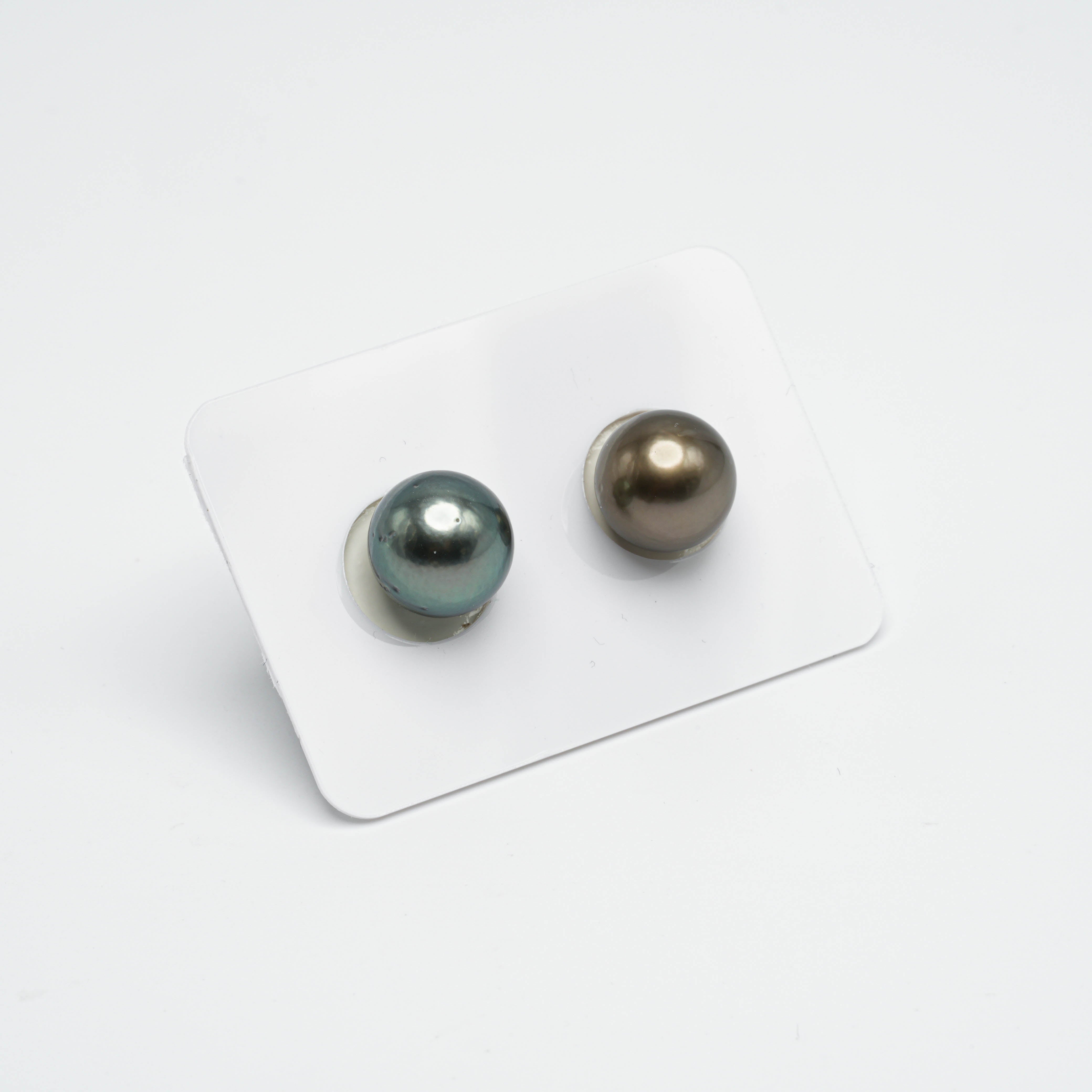 2pcs Brown Blue Green 11.1-11.4mm - SR AA/AAA Quality Tahitian Pearl Pair ER1138