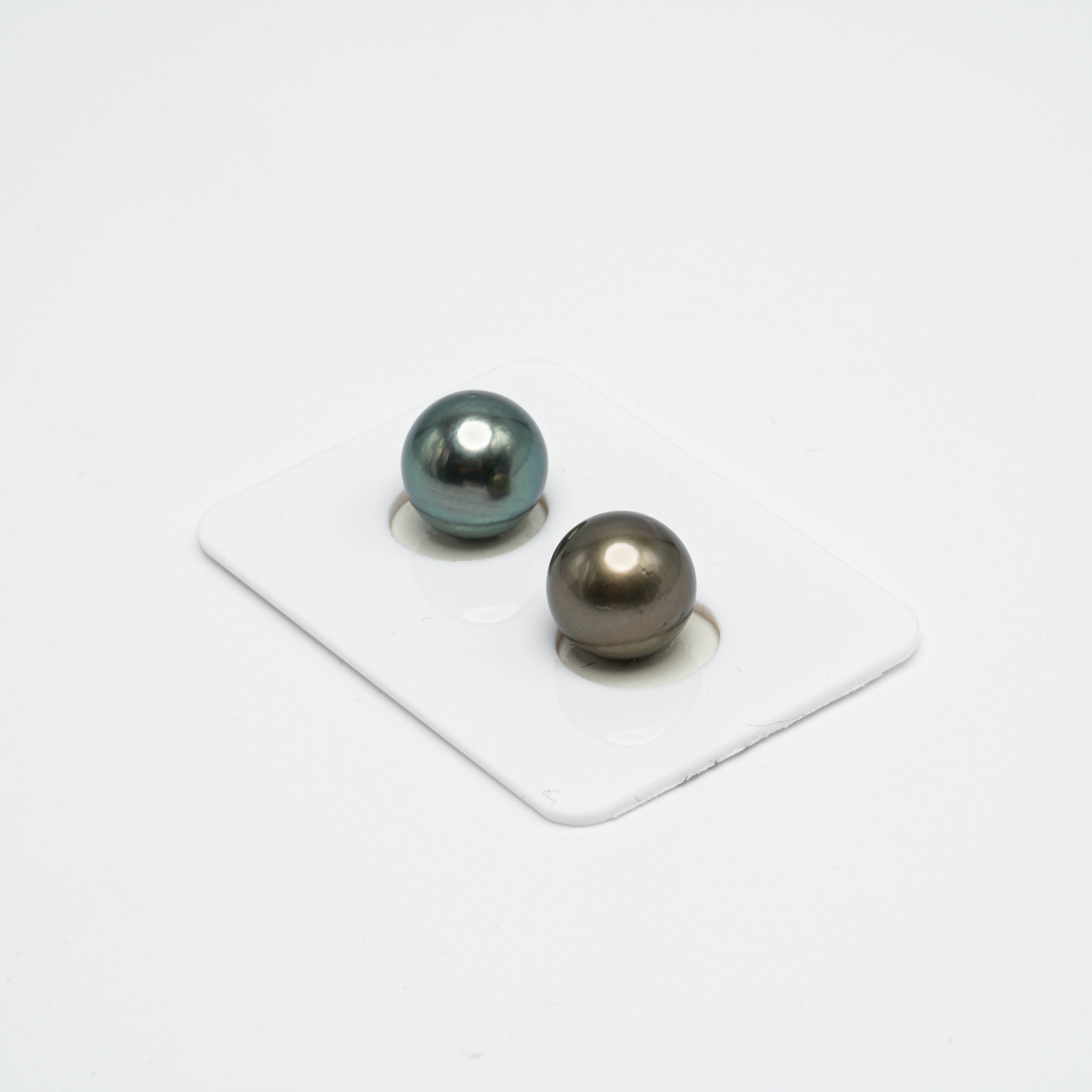 2pcs Brown Blue Green 11.1-11.4mm - SR AA/AAA Quality Tahitian Pearl Pair ER1138