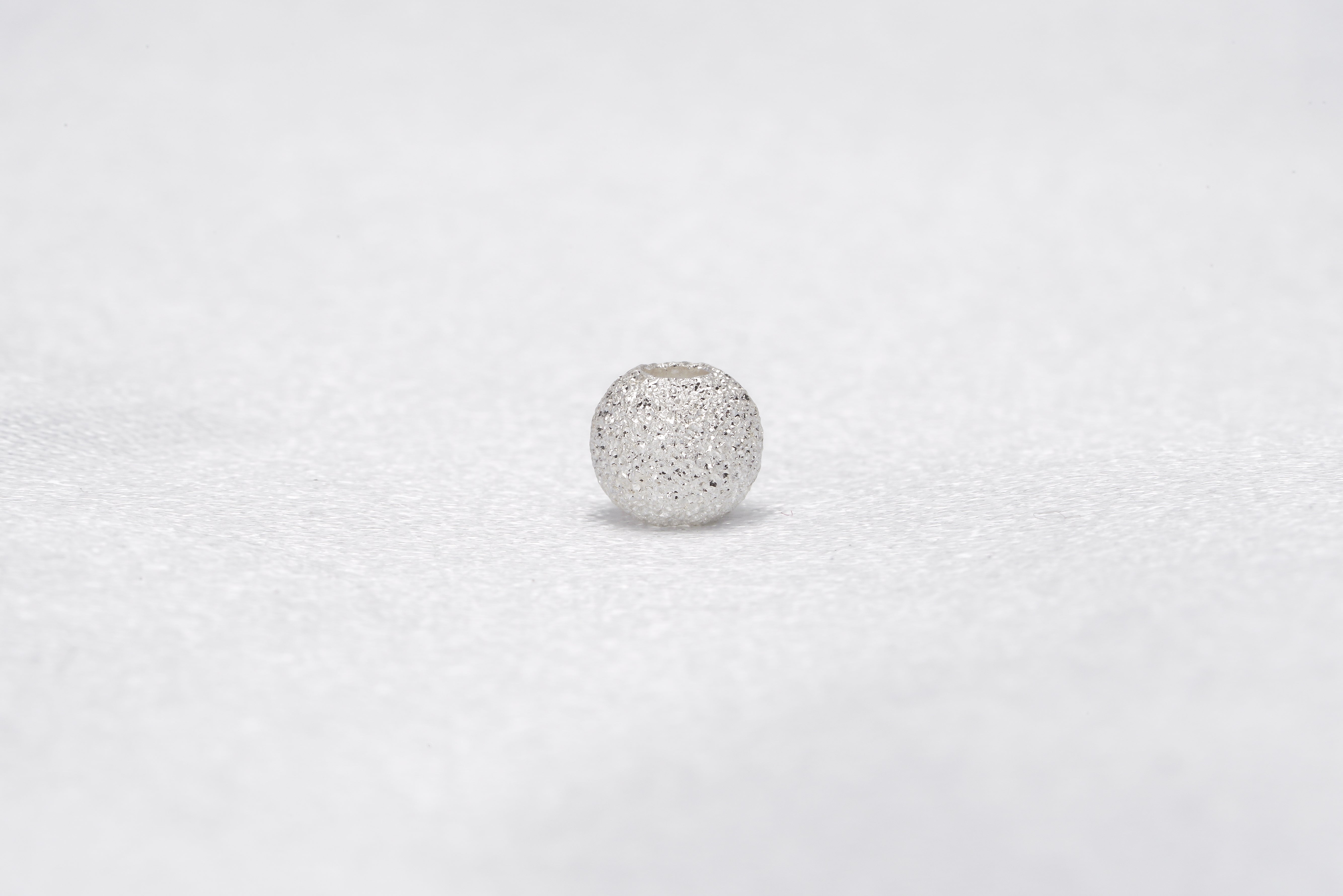 Findings spacer