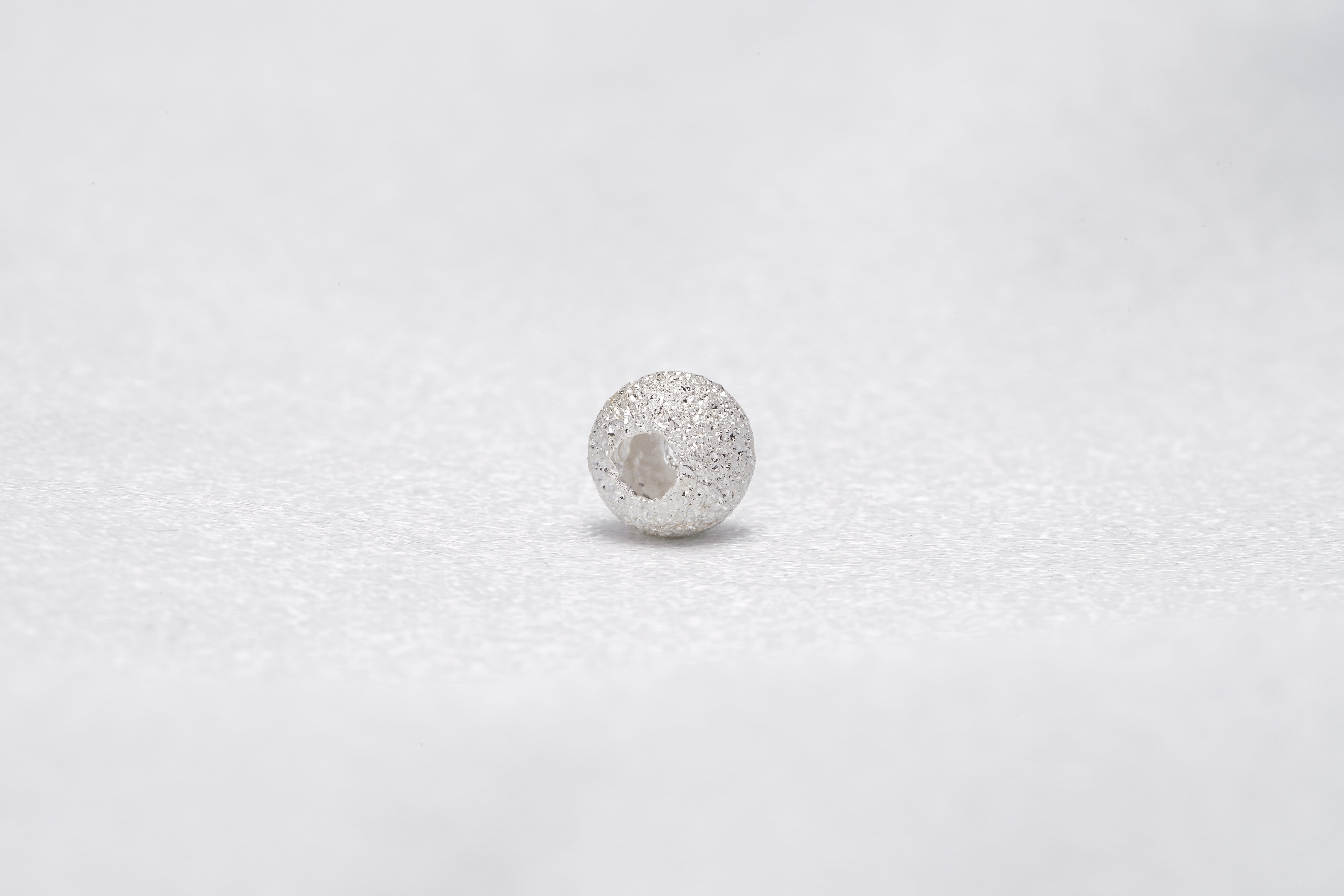 Findings spacer