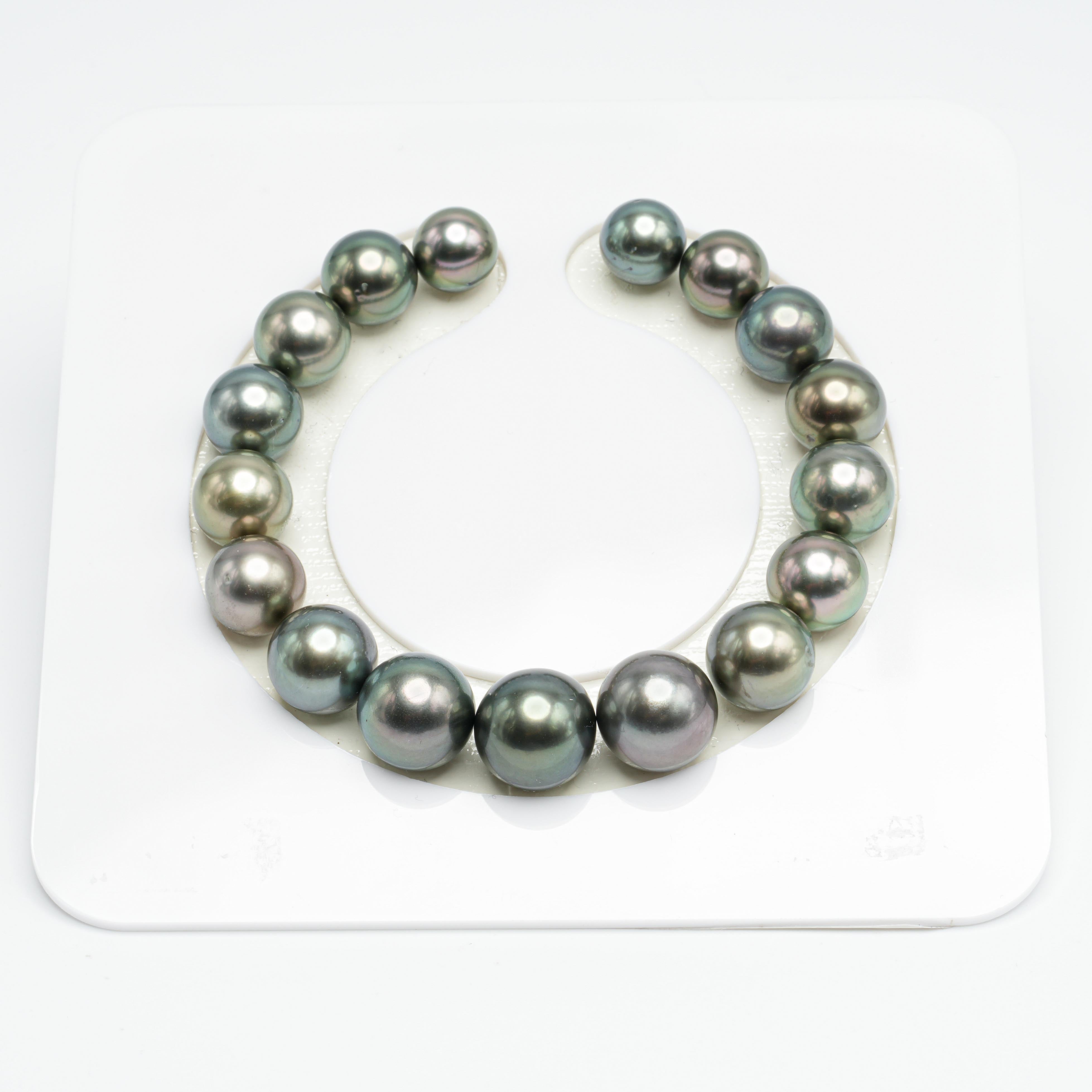 17pcs Green Mix 8-11mm - RSR AAA/AA Quality Tahitian Pearl Bracelet BR1641