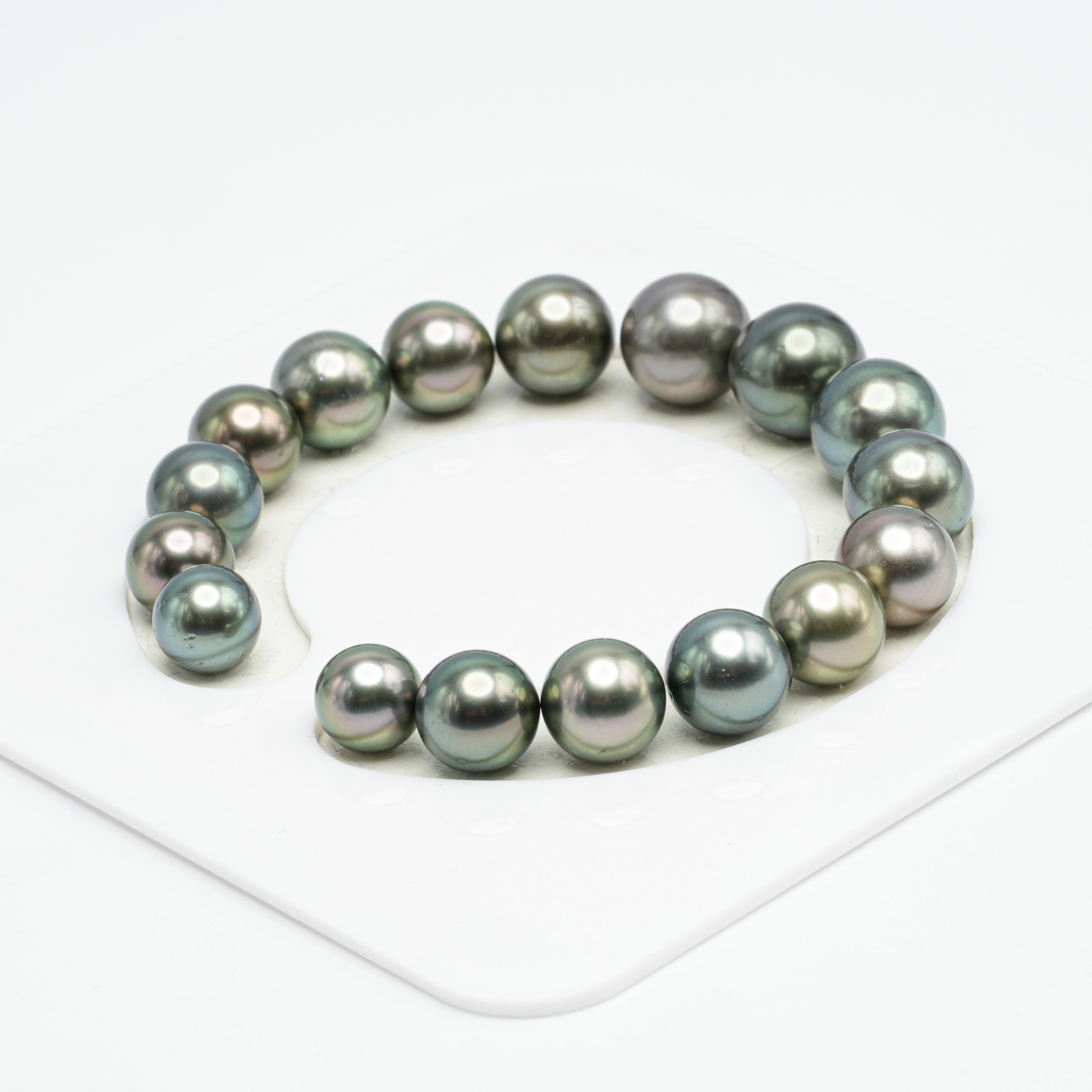 17pcs Green Mix 8-11mm - RSR AAA/AA Quality Tahitian Pearl Bracelet BR1641