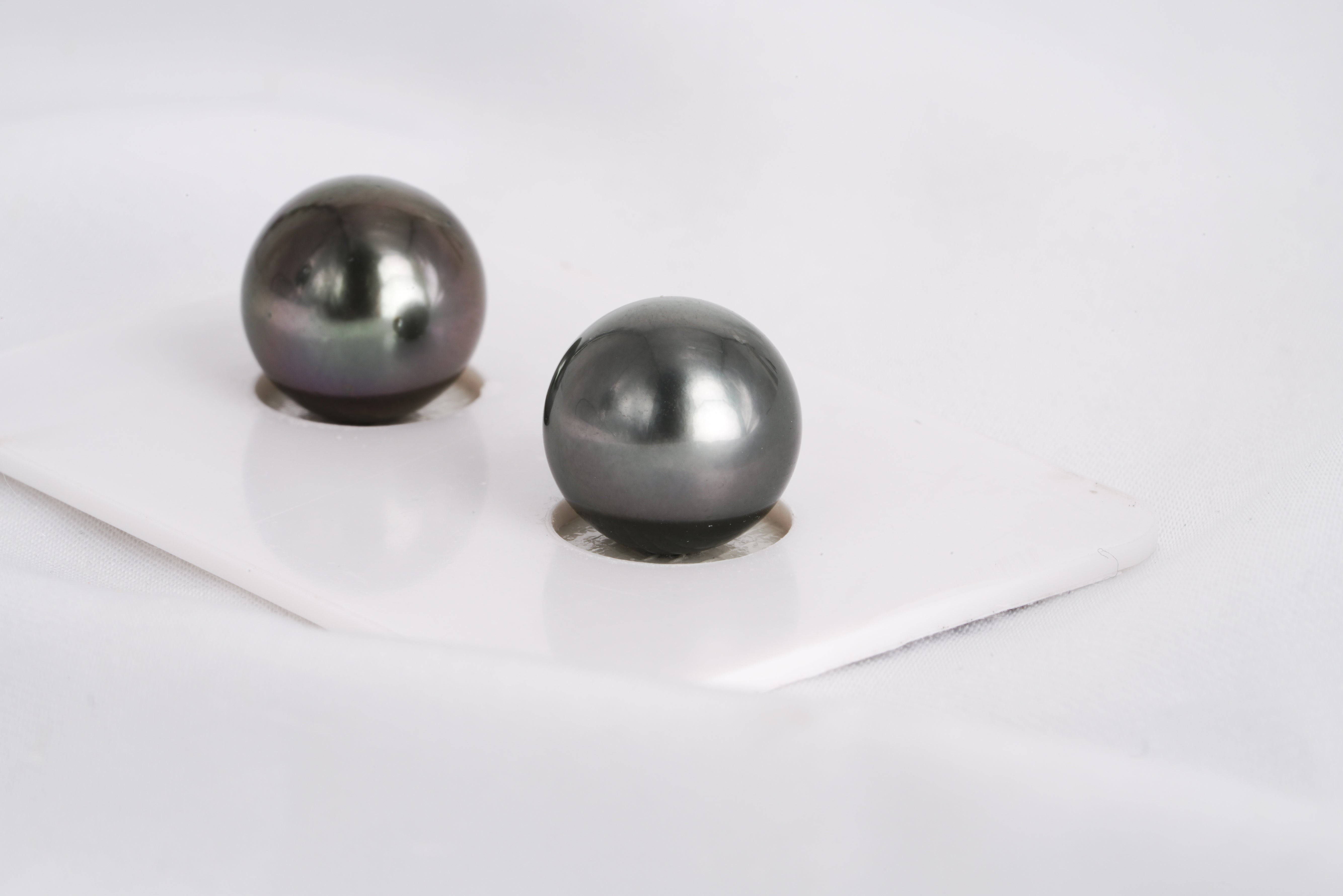 Dark Green Matched Pair - Round 11.1mm AAA quality Tahitian Pearl - Loose Pearl jewelry wholesale