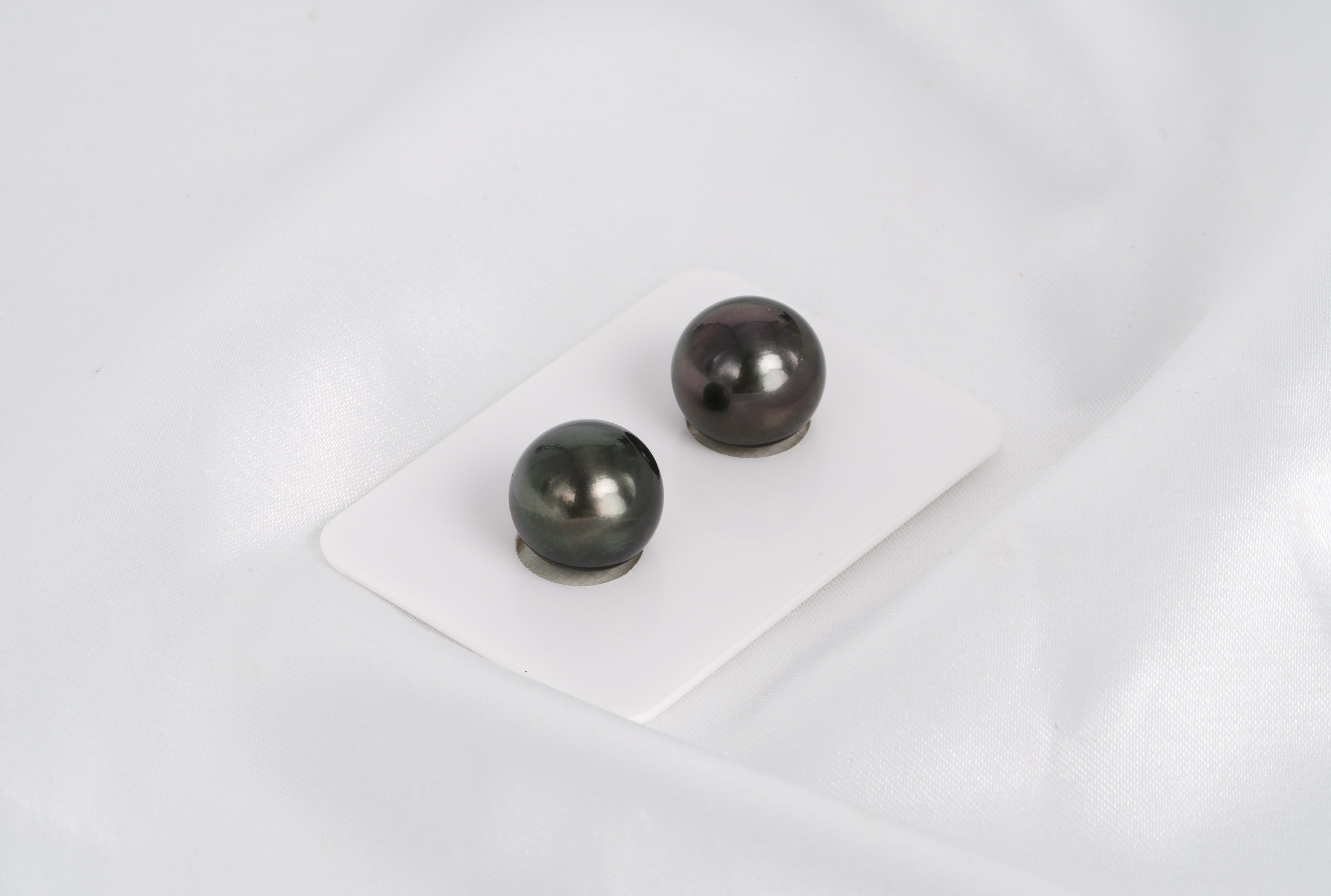 Dark Matched Pair - R/SR 12mm AAA quality Tahitian Pearl - Loose Pearl jewelry wholesale