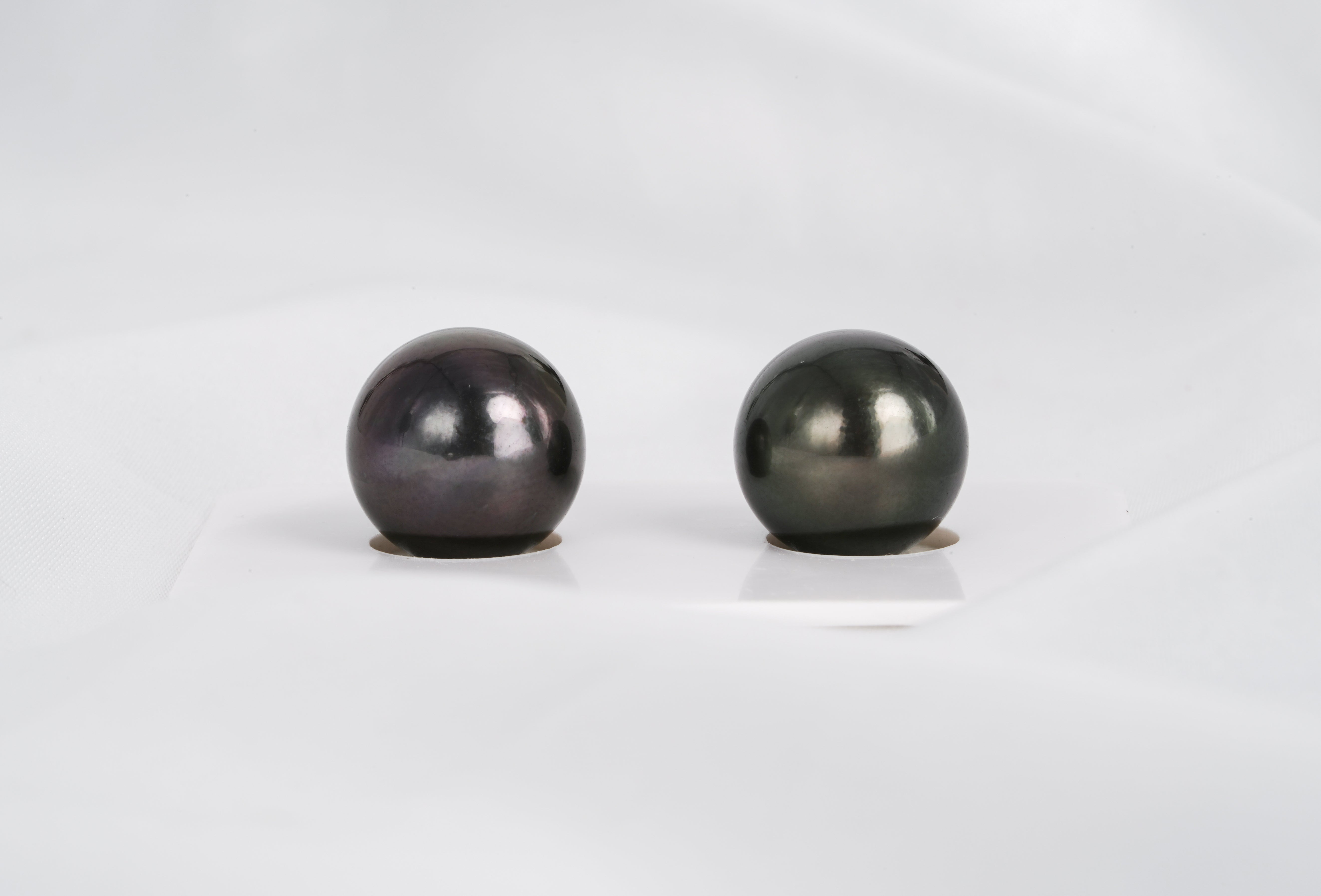 Dark Matched Pair - R/SR 12mm AAA quality Tahitian Pearl - Loose Pearl jewelry wholesale