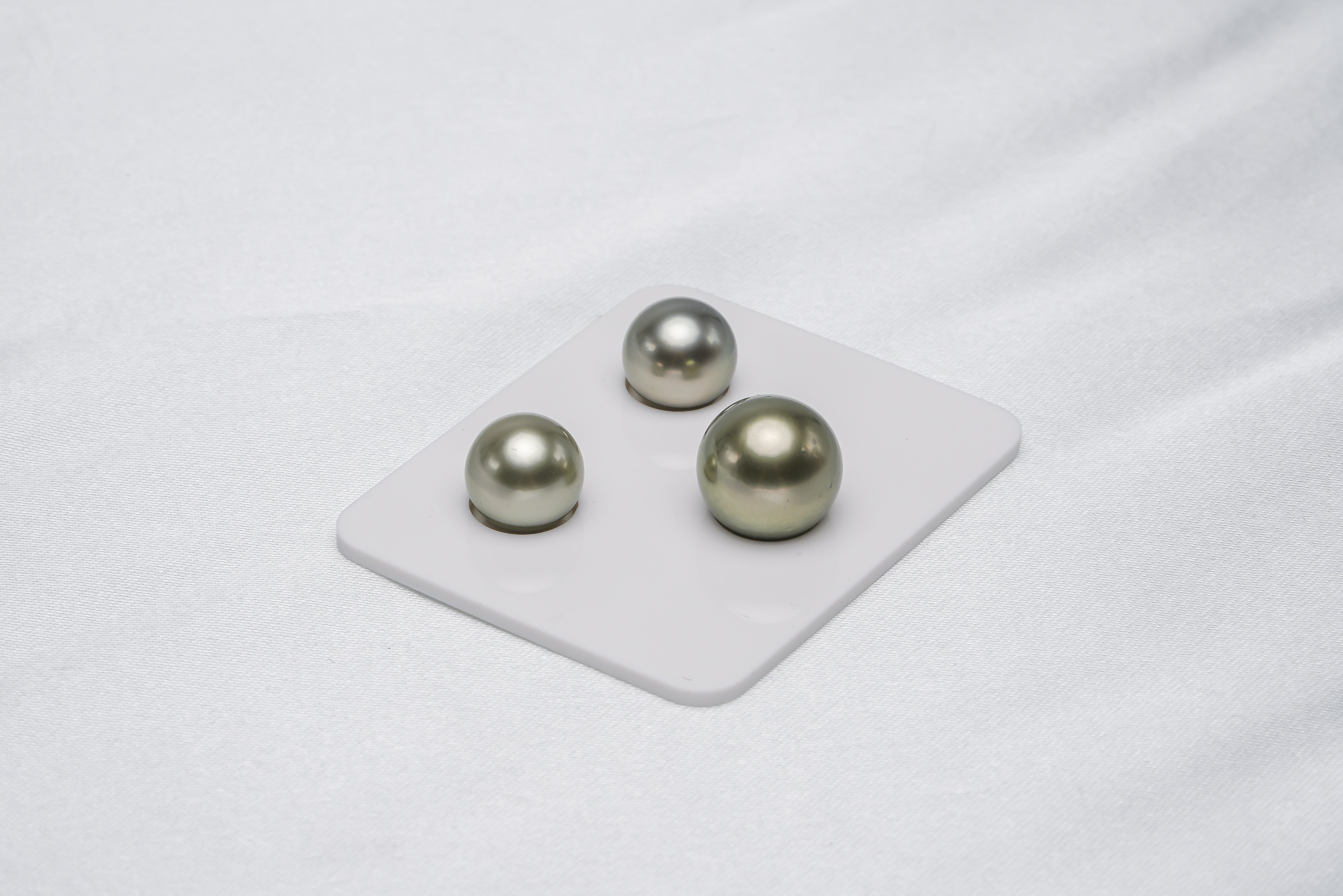 Apple Green Trio Set - Round/Semi-Round 11-13mm AA/A quality Tahitian Pearl - Loose Pearl jewelry wholesale
