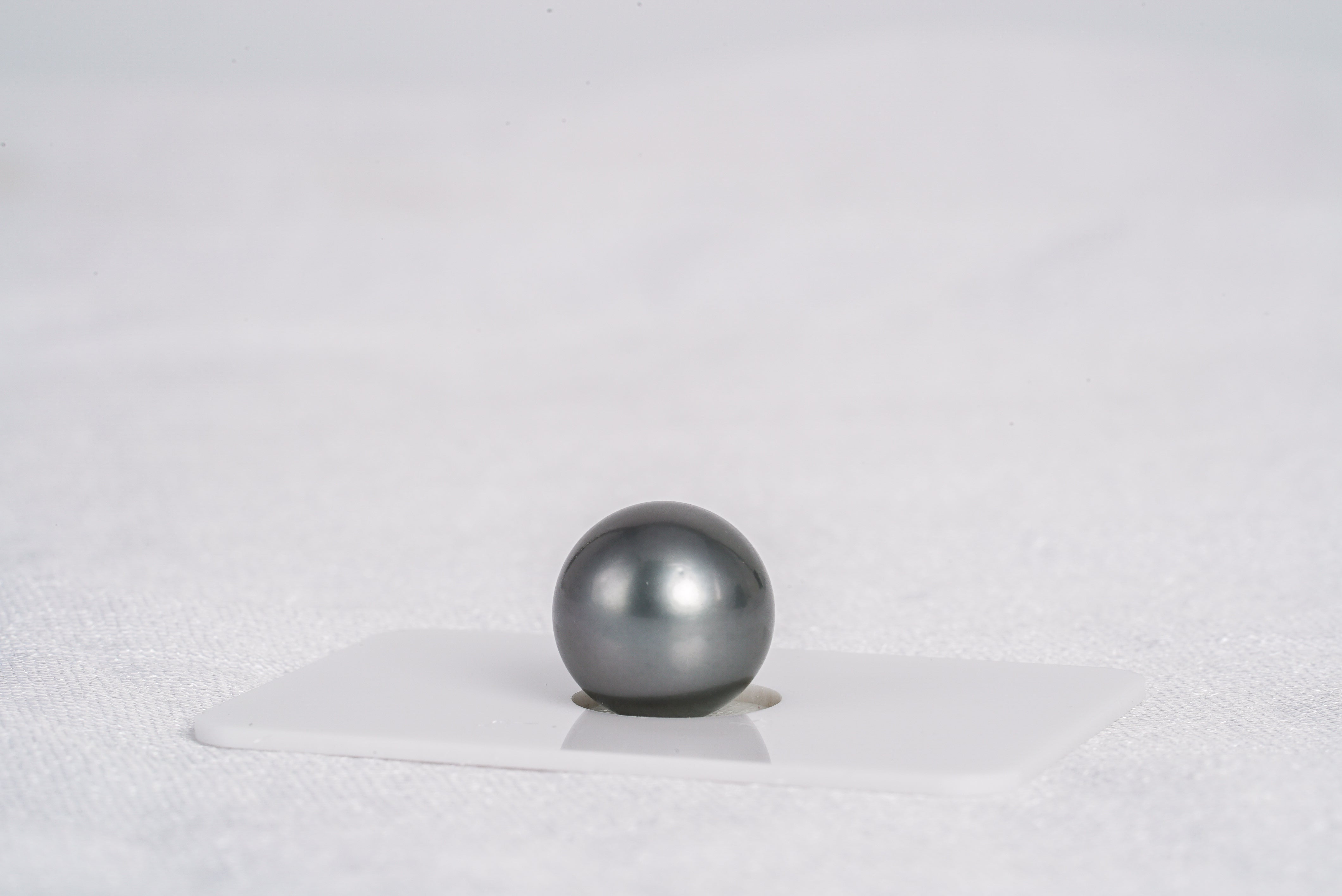Silver Grey Single Pearl - Round 13mm TOP/AAA quality Tahitian Pearl - Loose Pearl jewelry wholesale