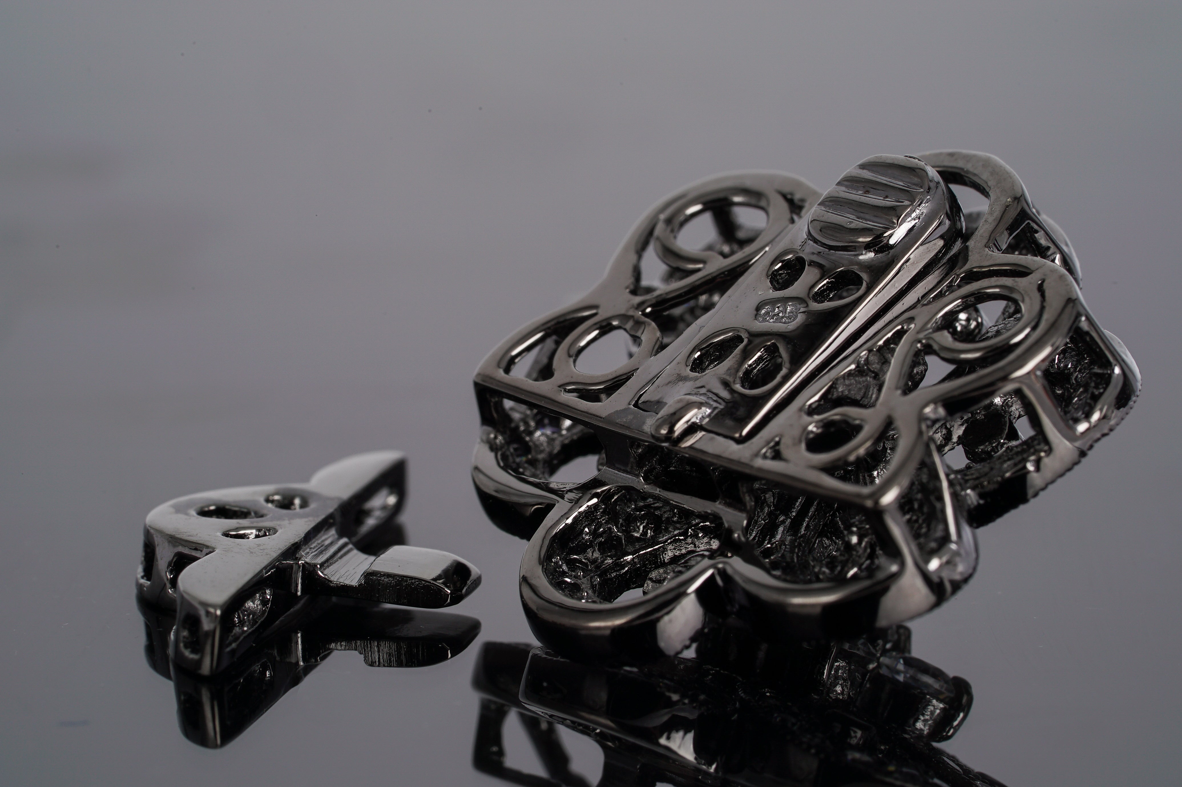 Unique Clasps
