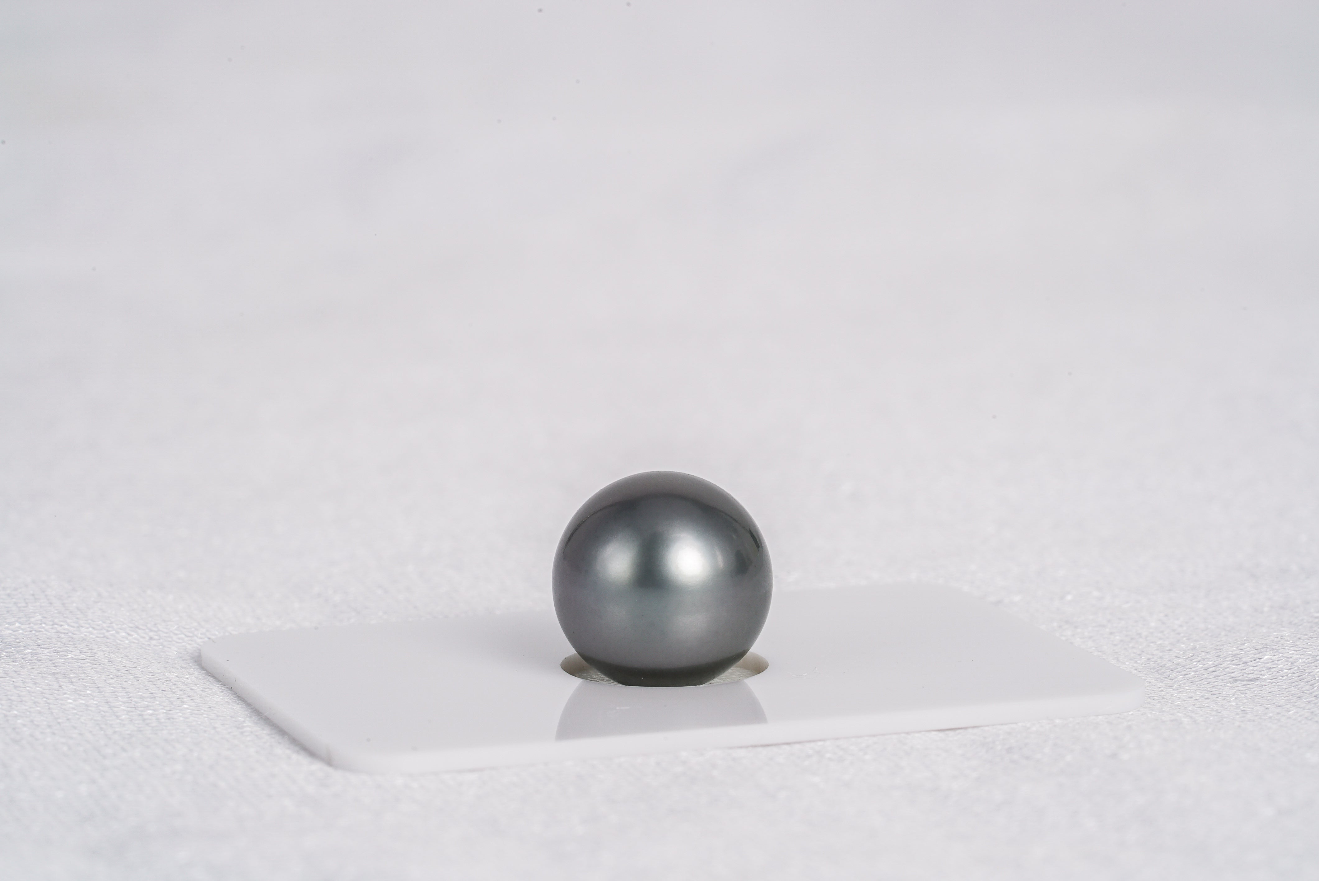 Silver Grey Single Pearl - Round 13mm TOP/AAA quality Tahitian Pearl - Loose Pearl jewelry wholesale
