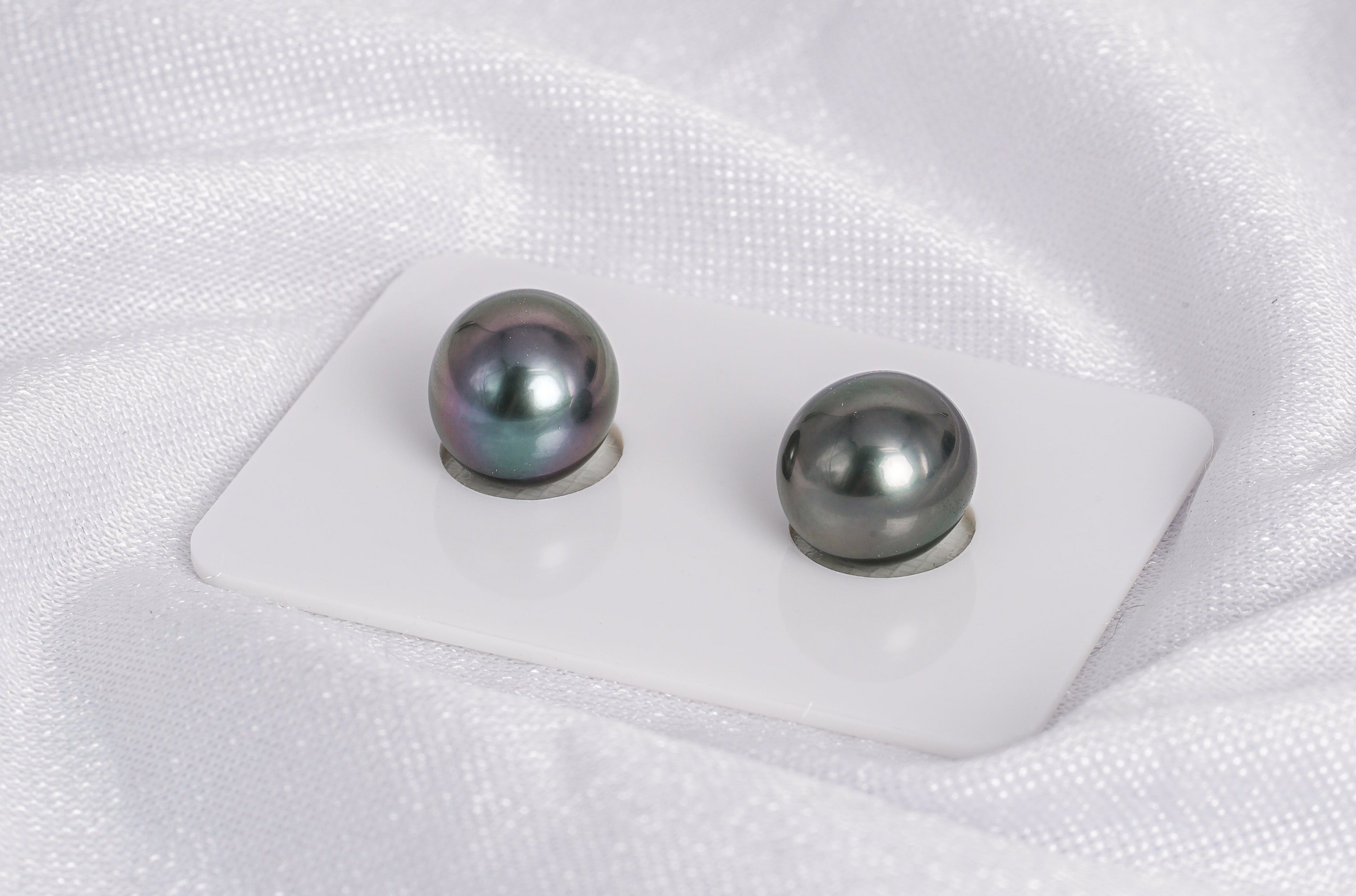 Grey Green Cherry Matched Pair - Oval 10mm TOP quality Tahitian Pearl - Loose Pearl jewelry wholesale