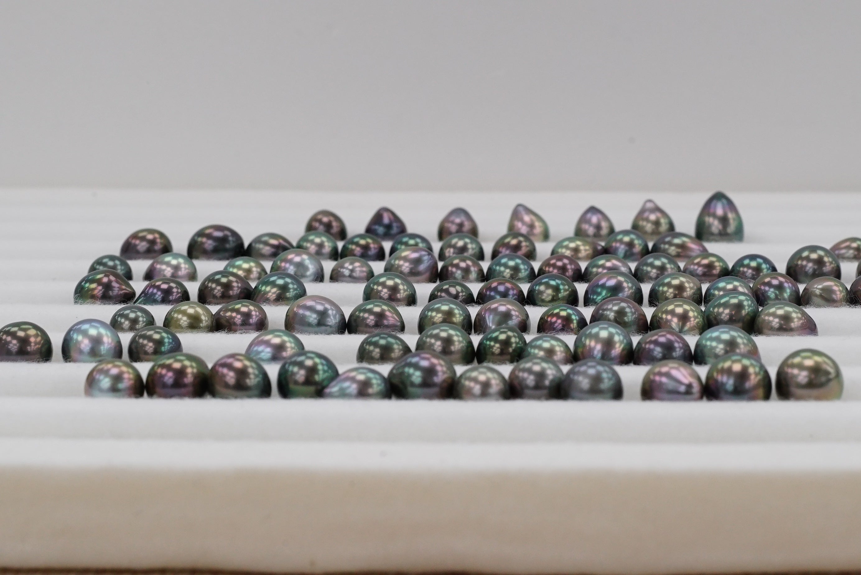 The Colors of Tahitian Pearls