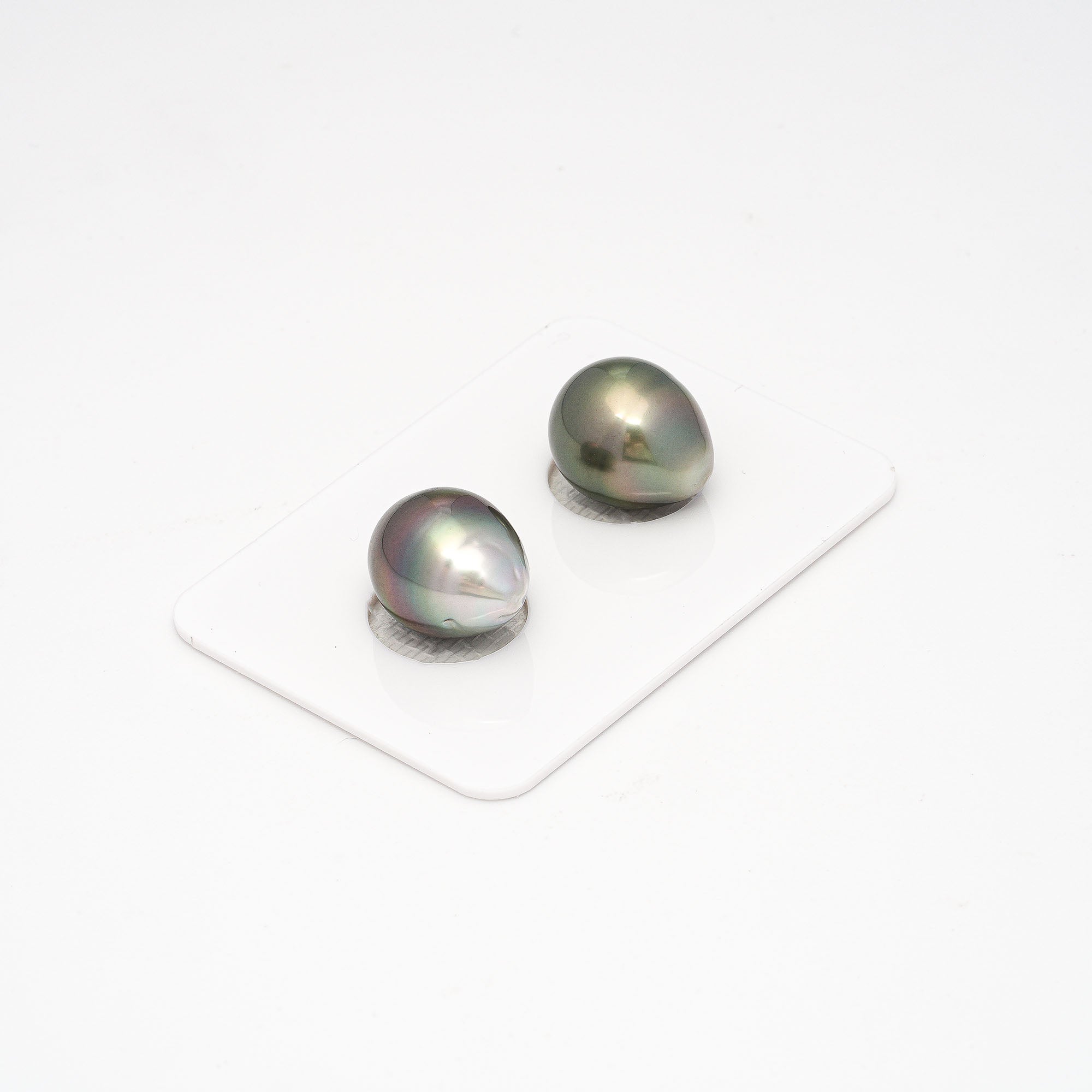 2pcs Light Green 11.4-11.6mm - SB AAA Quality Tahitian Pearl Pair ER1280