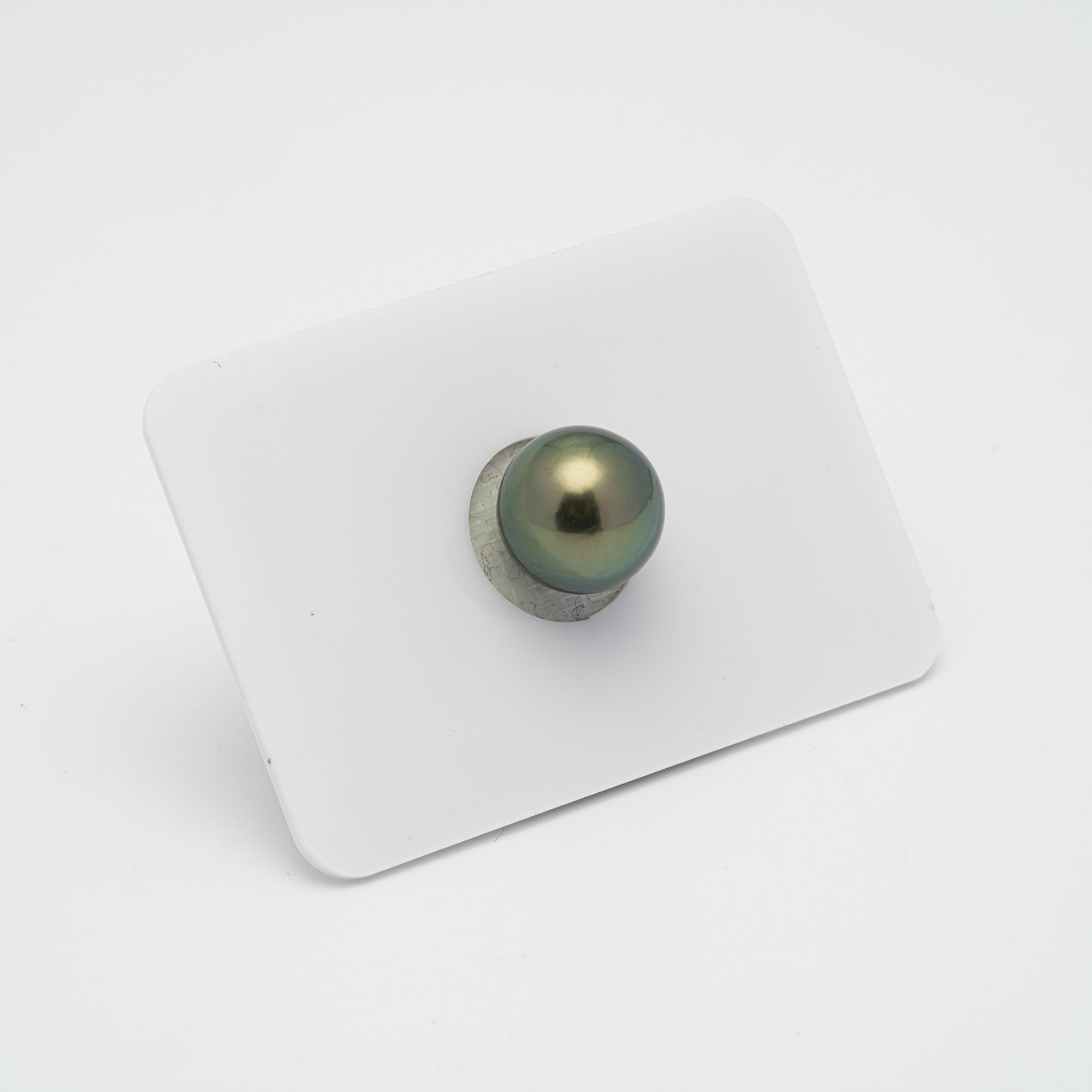 1pcs "High Luster" Green 10.9mm - RSR AAA/AA Quality Tahitian Pearl Single LP1597