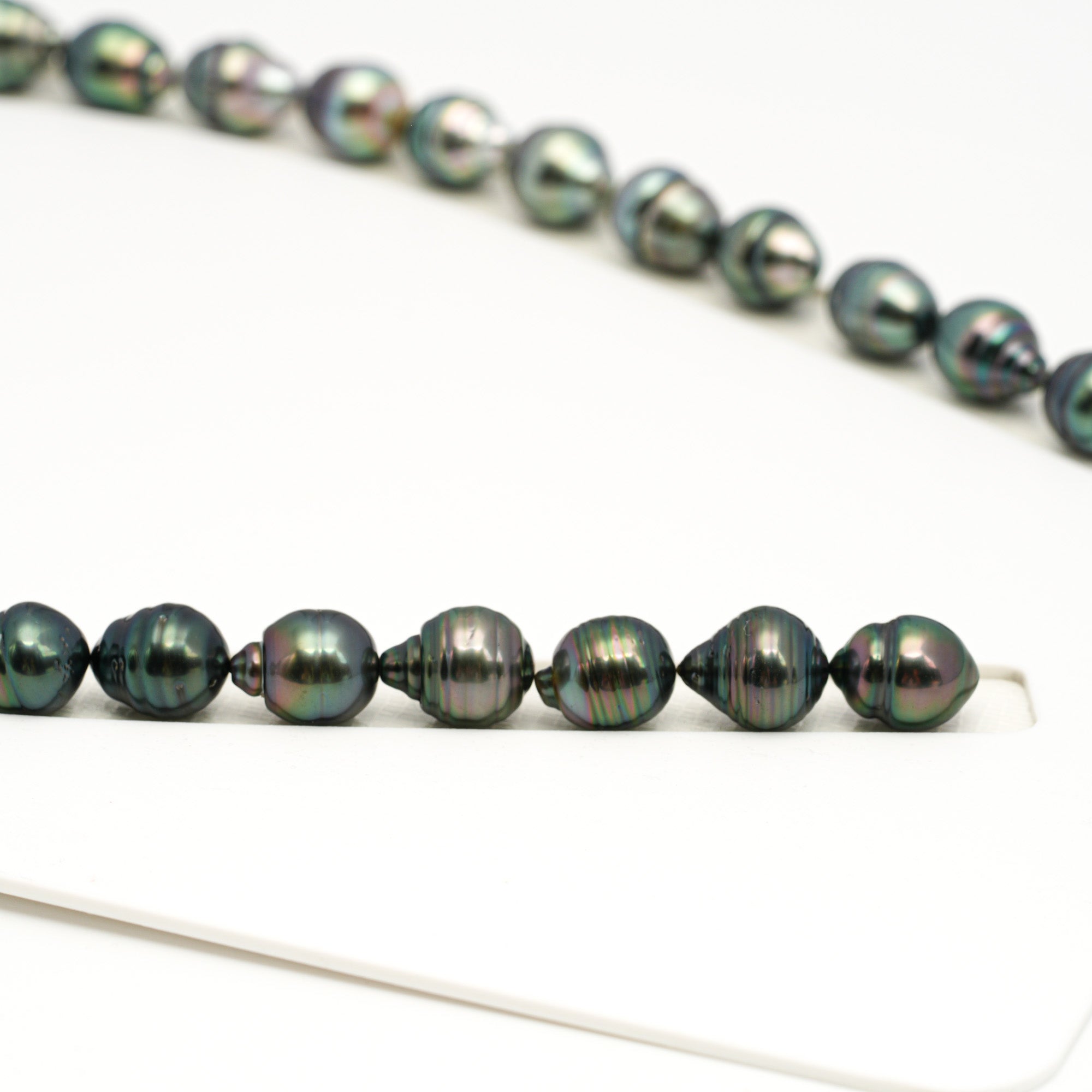 45pcs Green 9-10mm - CL/SB AAA Quality Tahitian Pearl Necklace NL1712 TH5