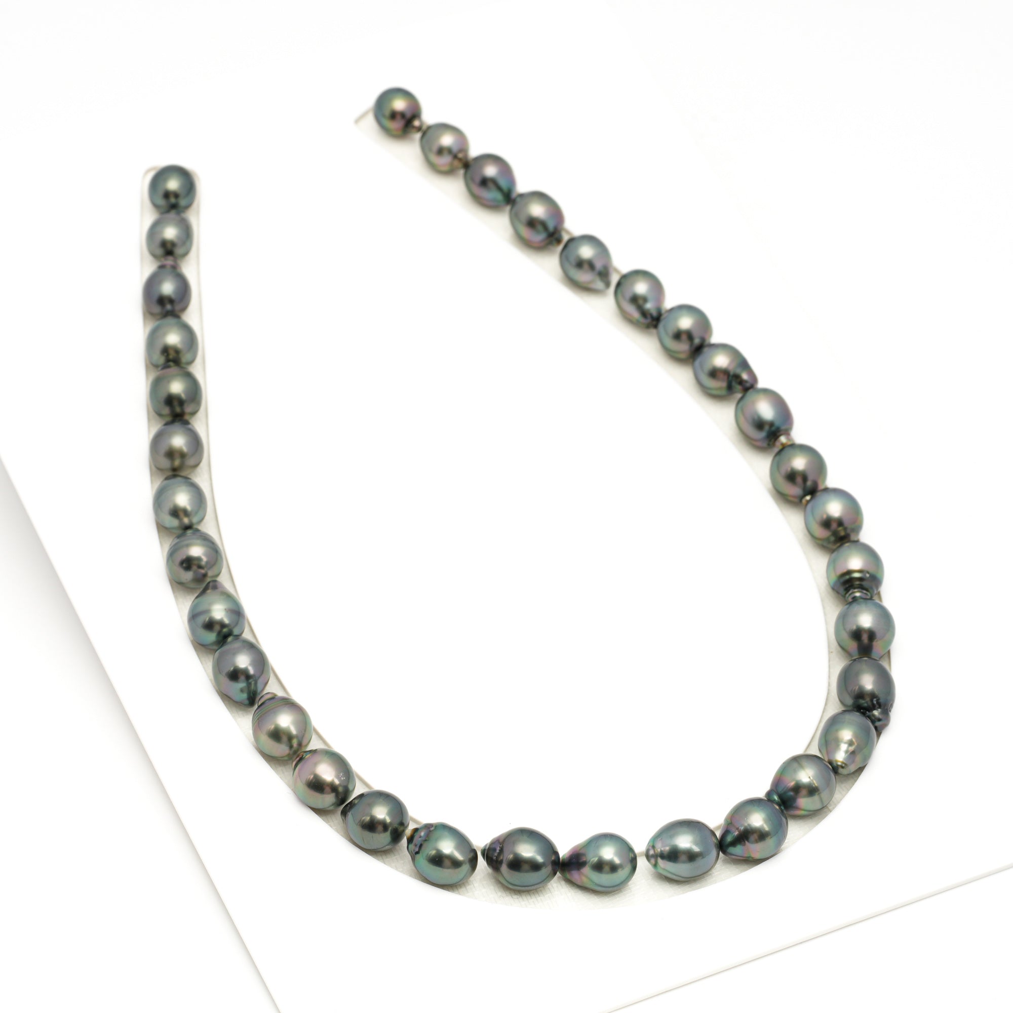 34pcs Green 9-11mm - CL/SB AAA/AA Quality Tahitian Pearl Necklace NL1714 TH5