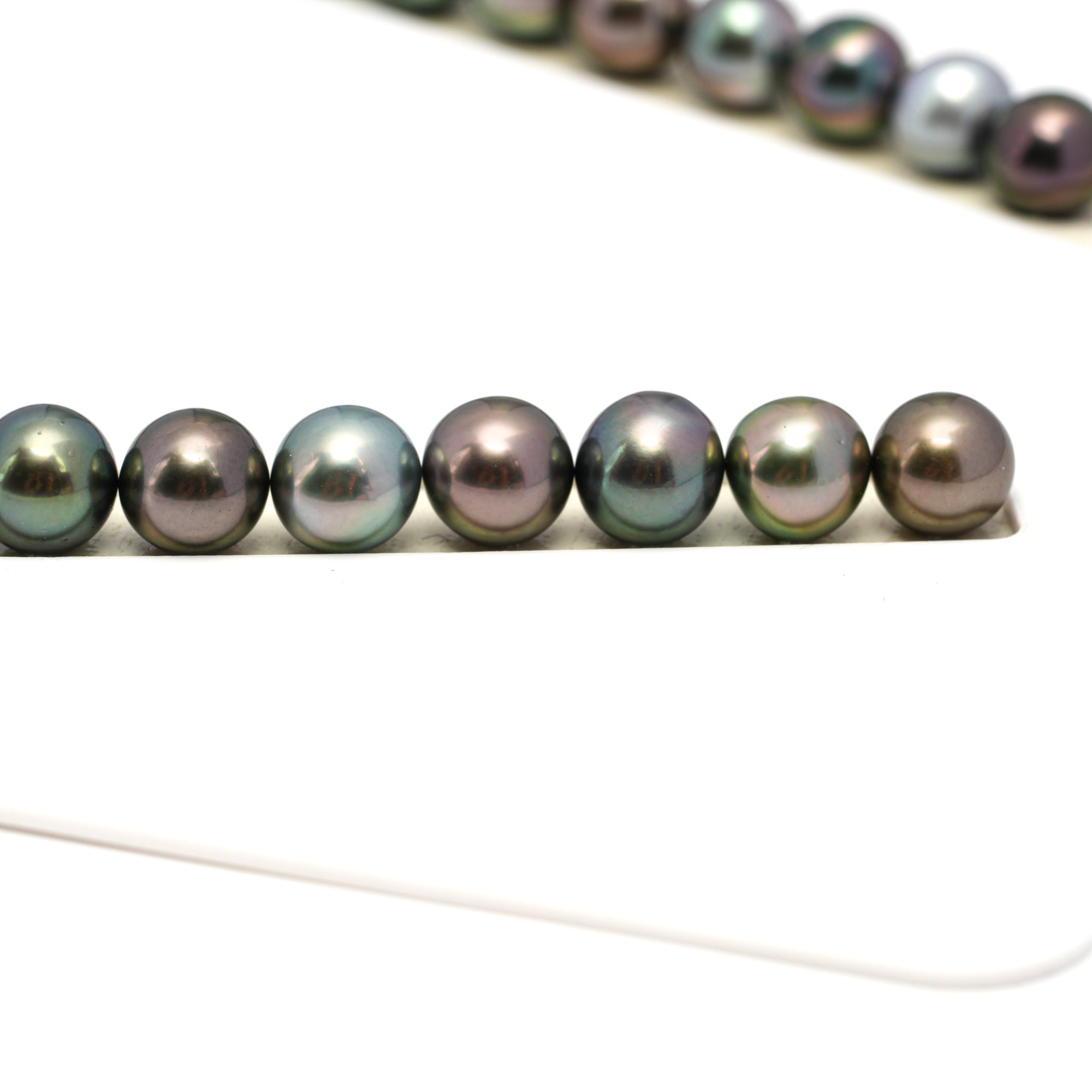 44pcs Multicolor 9-11mm - RSR AAA Quality Tahitian Pearl Necklace NL1646 CMP8