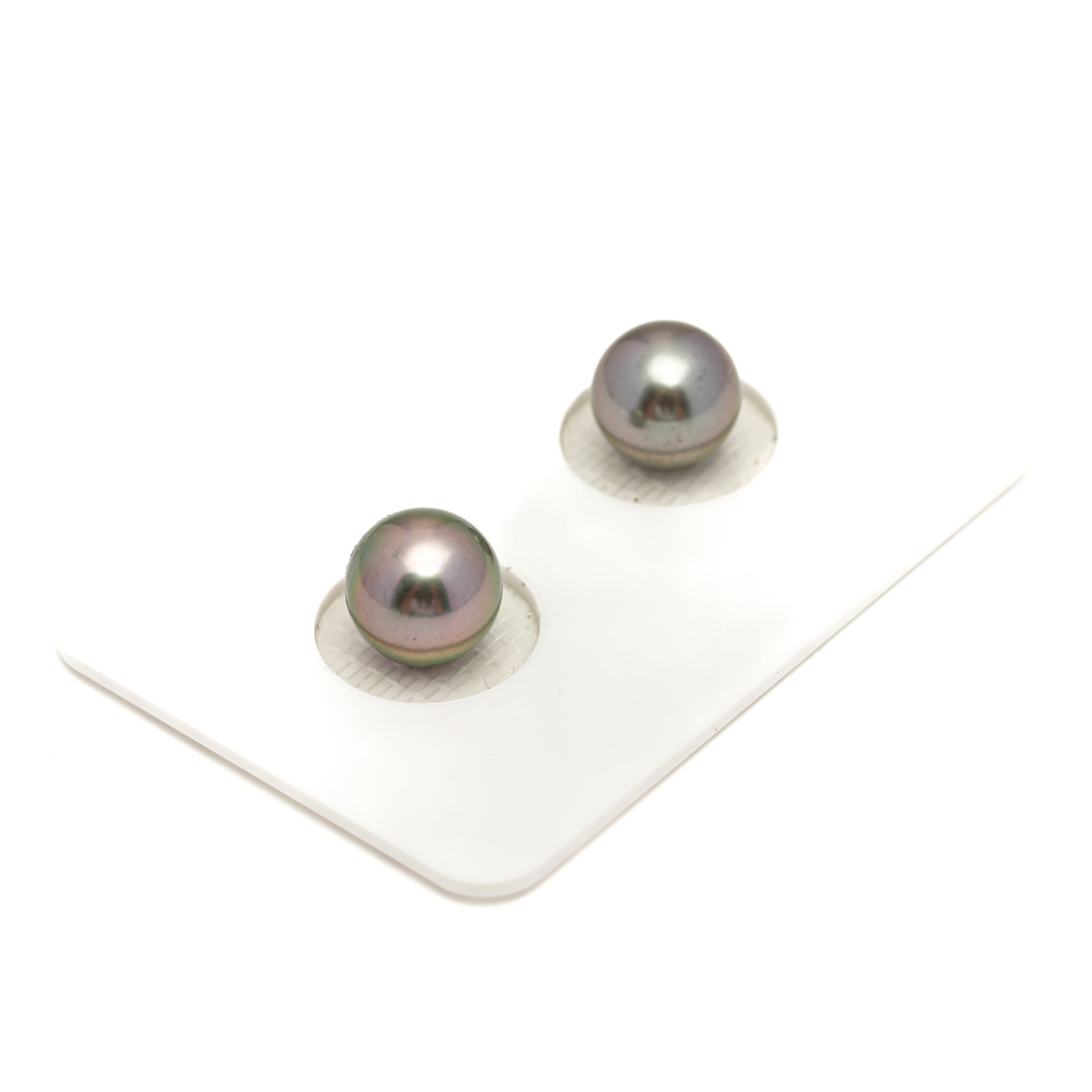 2pcs "High Luster" Green Cherry 8.4-8.5mm - RSR AAA/AA Quality Tahitian Pearl Pair ER1853 OR6