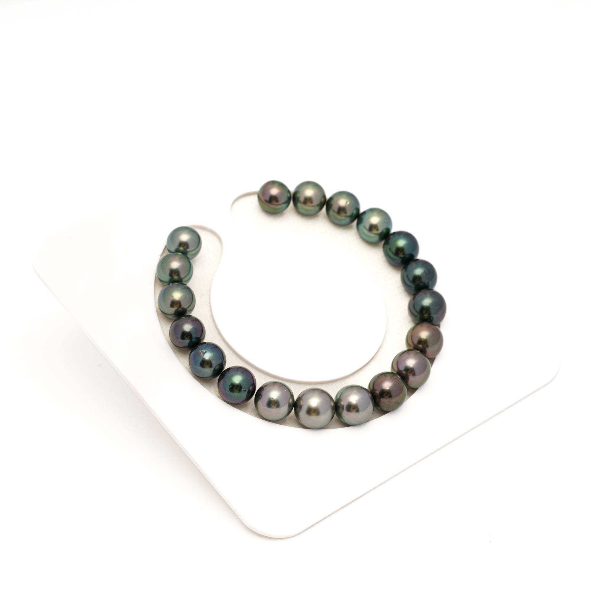 19pcs Green Mix 8-9mm - RSR AA Quality Tahitian Pearl Bracelet BR2343 OR13
