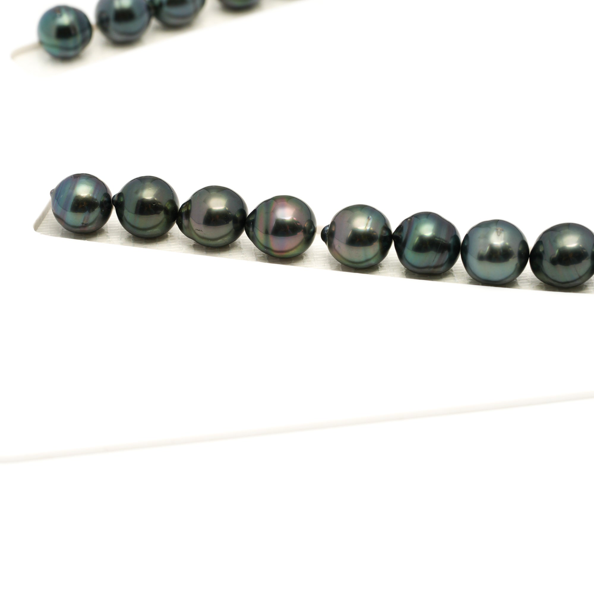 41pcs Dark Green Mix 9-11mm - CL/SB AAA/AA Quality Tahitian Pearl Necklace NL1763 LP1