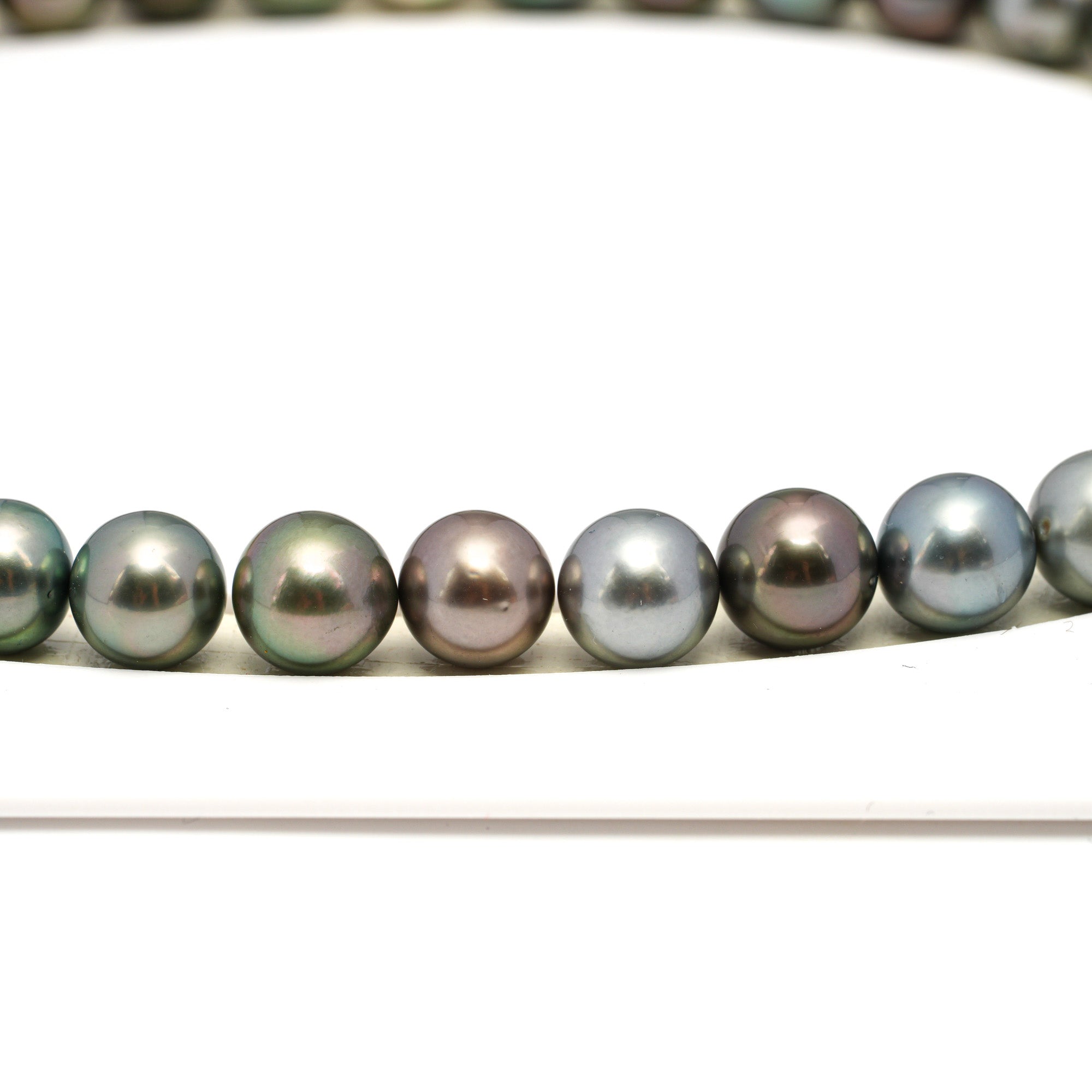 44pcs Multicolor 9-11mm - RSR AAA Quality Tahitian Pearl Necklace NL1646 CMP8